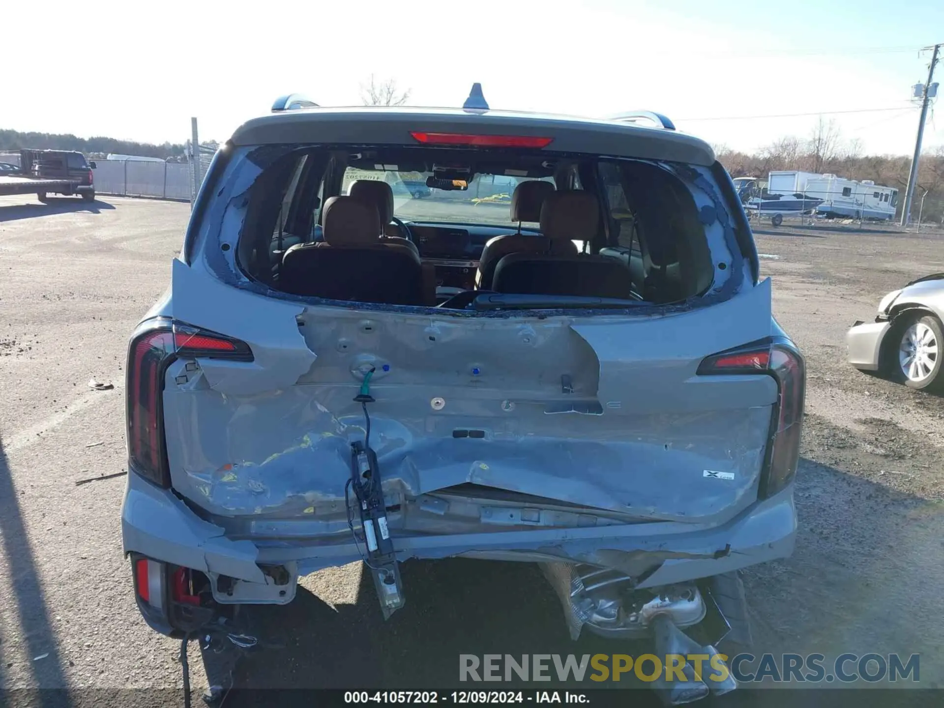 6 Photograph of a damaged car 5XYP3DGC7RG467467 KIA TELLURIDE 2024