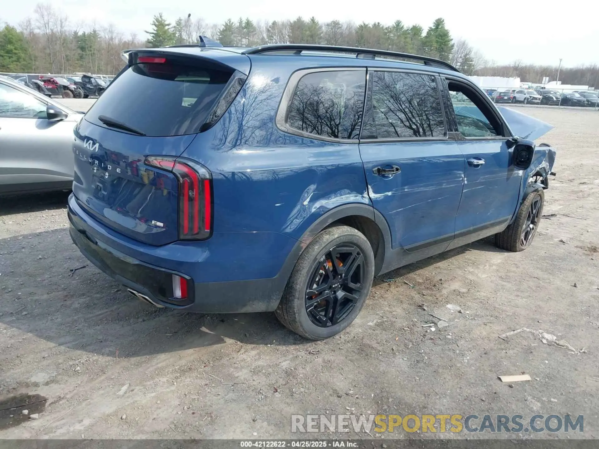 4 Photograph of a damaged car 5XYP3DGC7RG468876 KIA TELLURIDE 2024