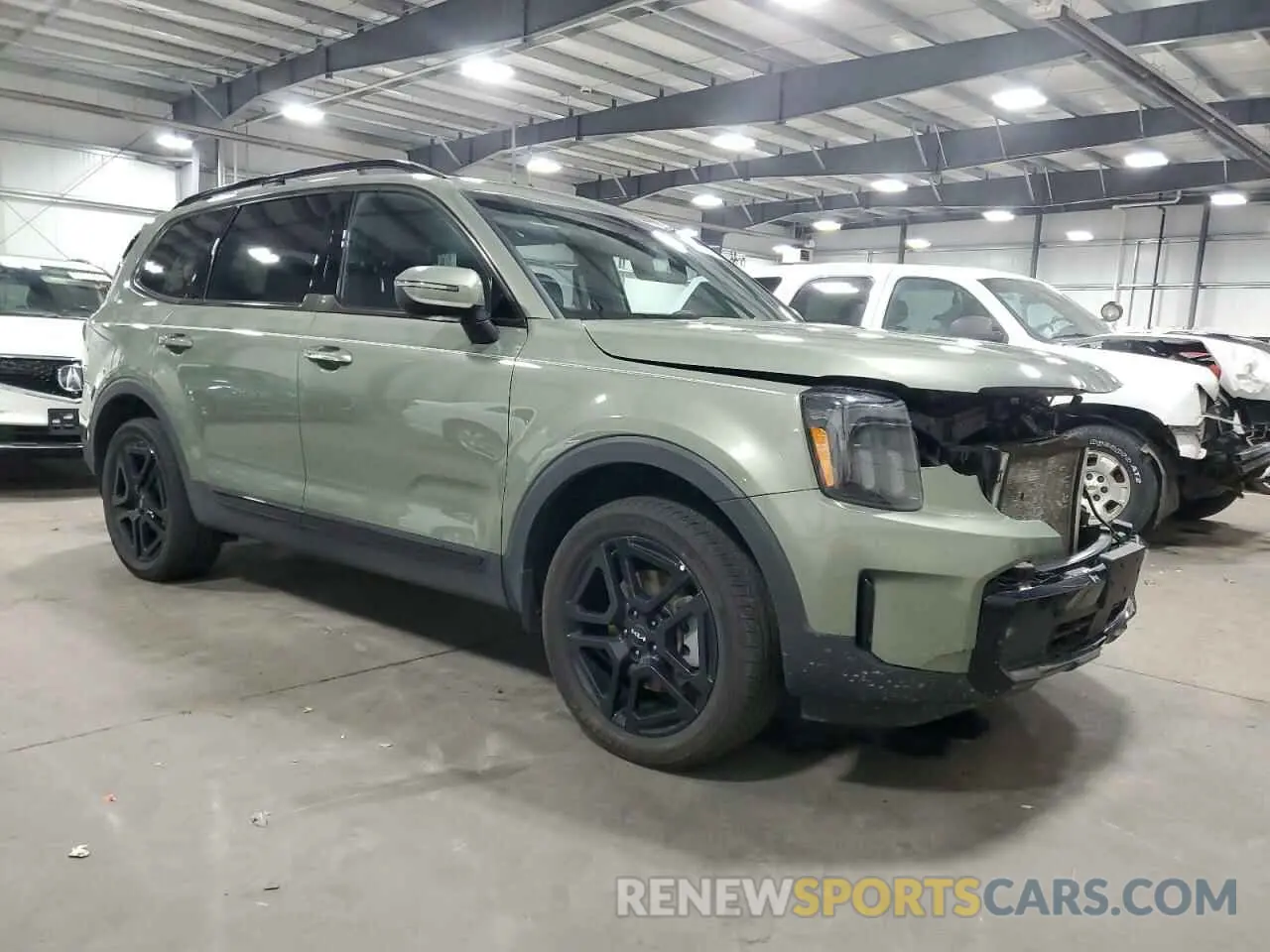 4 Photograph of a damaged car 5XYP3DGCXRG449741 KIA TELLURIDE 2024
