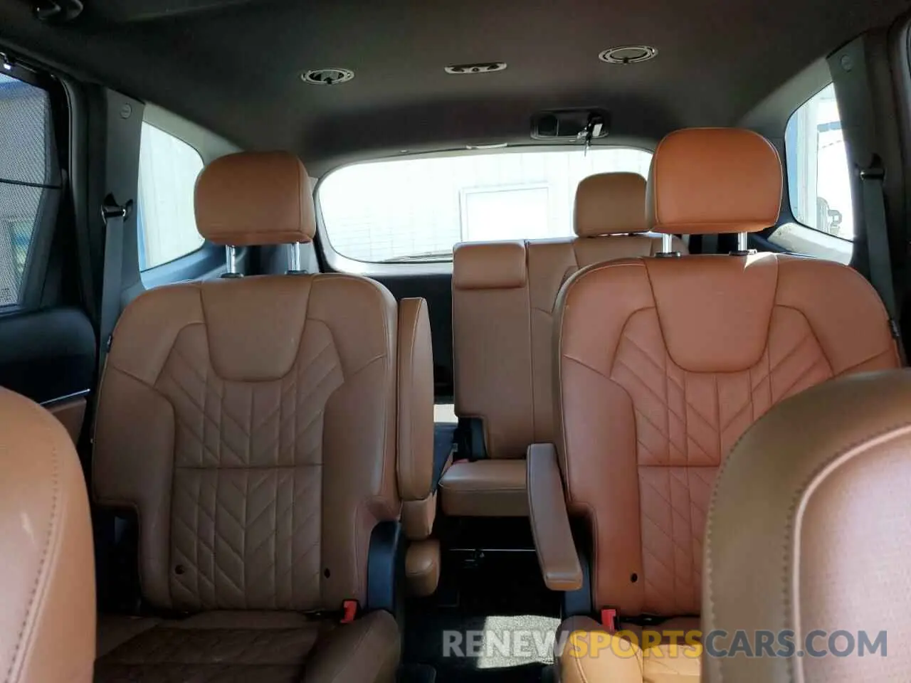 10 Photograph of a damaged car 5XYP3DGCXRG458892 KIA TELLURIDE 2024