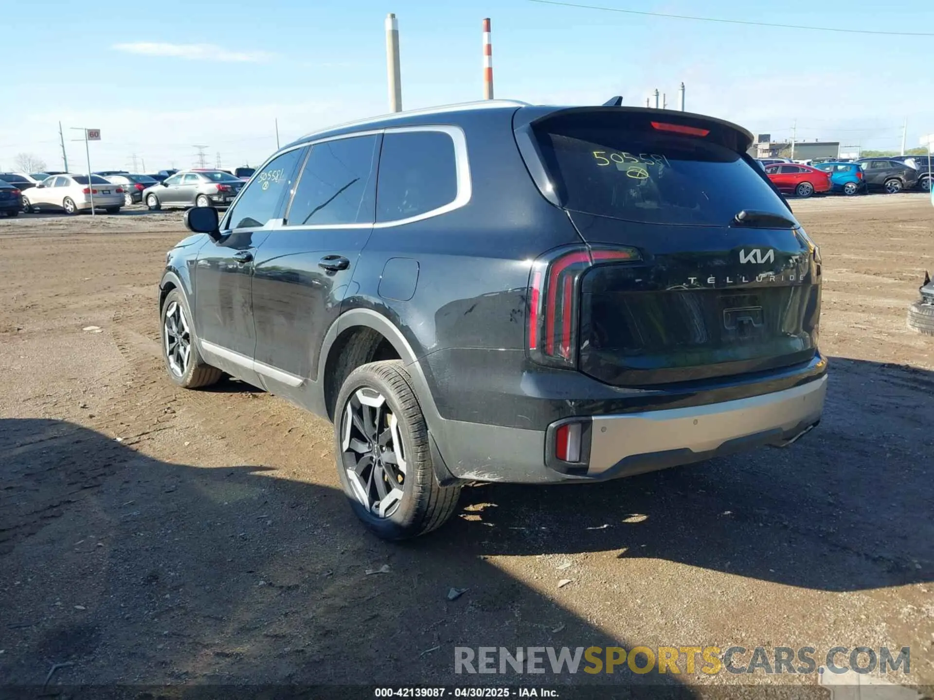 3 Photograph of a damaged car 5XYP3DGCXRG505581 KIA TELLURIDE 2024