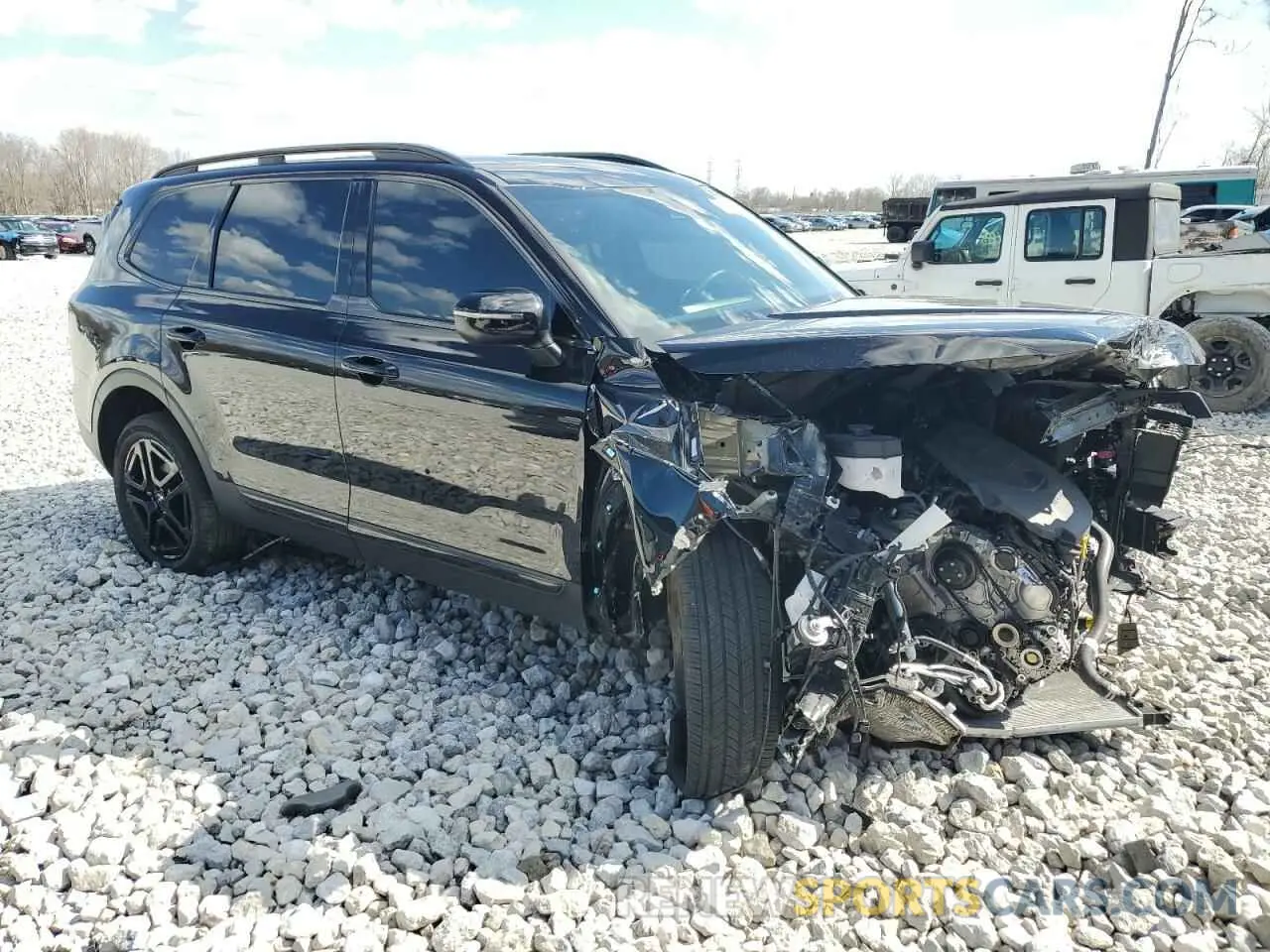 4 Photograph of a damaged car 5XYP3DGCXRG541965 KIA TELLURIDE 2024