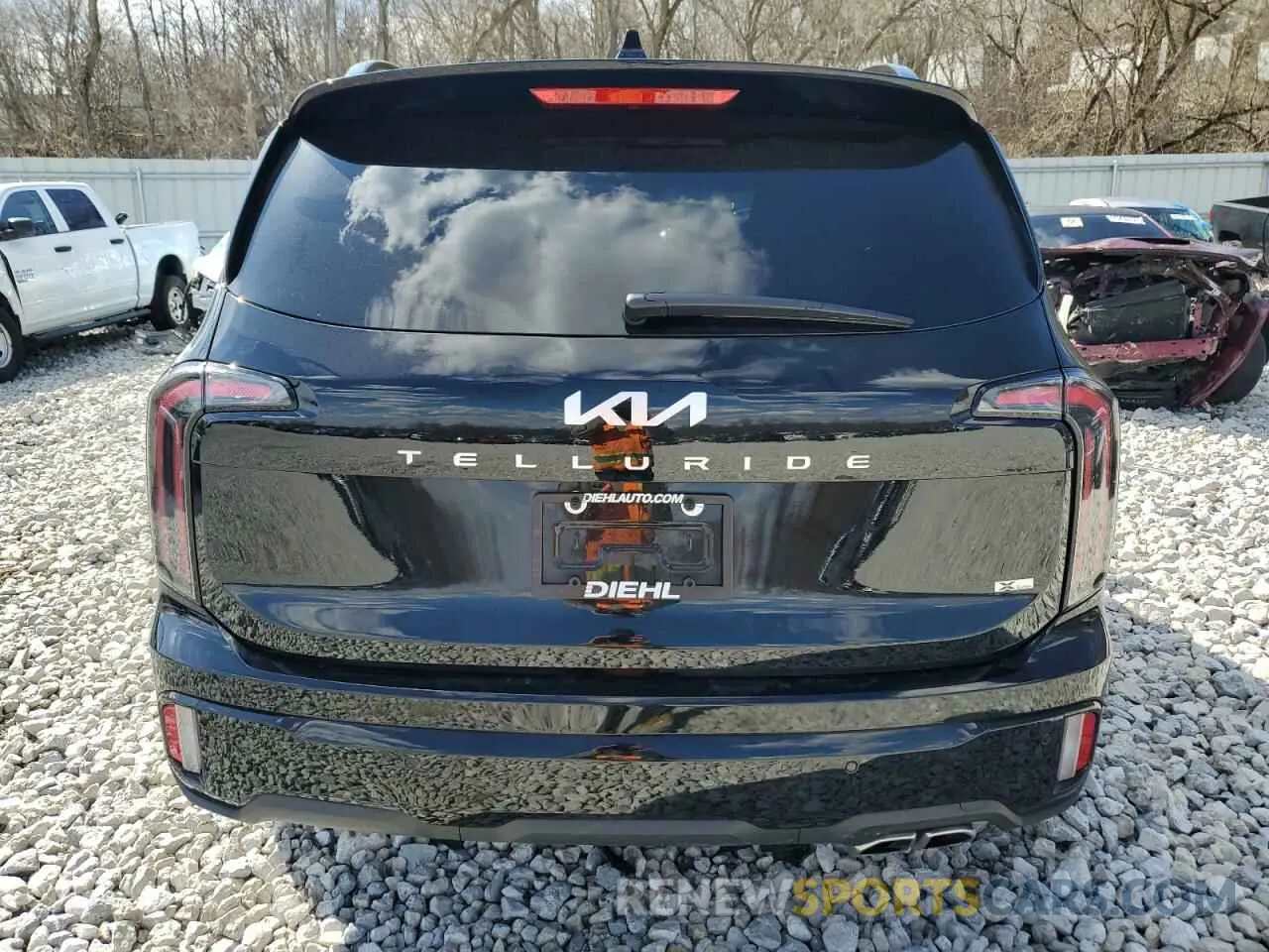 6 Photograph of a damaged car 5XYP3DGCXRG541965 KIA TELLURIDE 2024