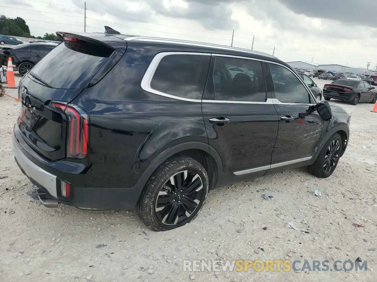 3 Photograph of a damaged car 5XYP54GC0RG476232 KIA TELLURIDE 2024