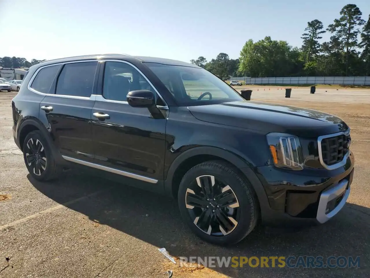 4 Photograph of a damaged car 5XYP54GC4RG472393 KIA TELLURIDE 2024