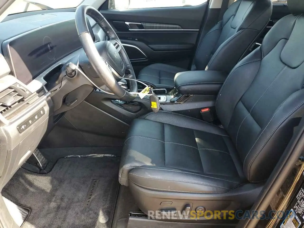 7 Photograph of a damaged car 5XYP54GC4RG472393 KIA TELLURIDE 2024
