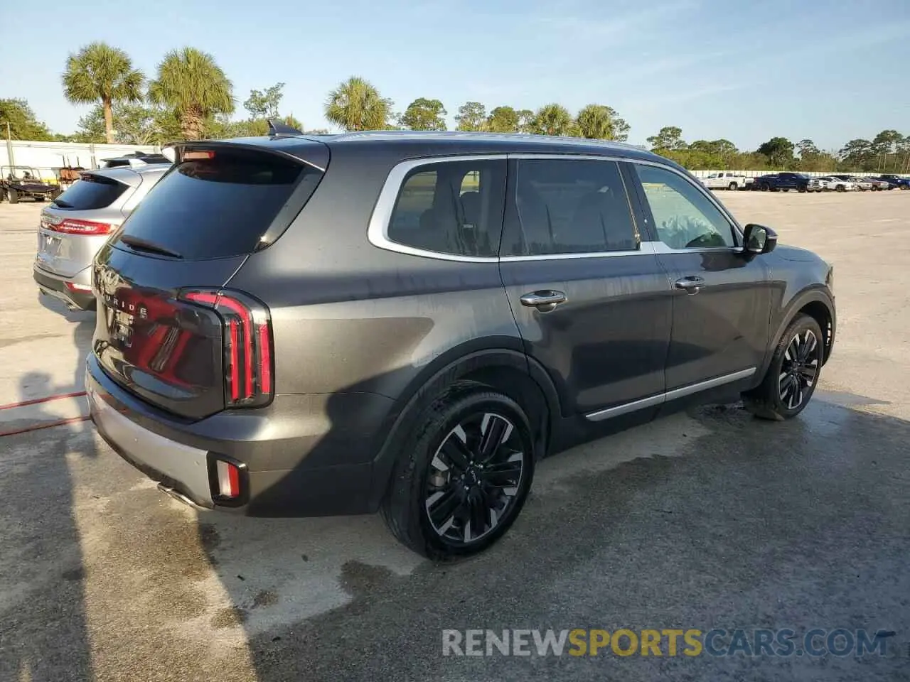 3 Photograph of a damaged car 5XYP54GC6RG465493 KIA TELLURIDE 2024
