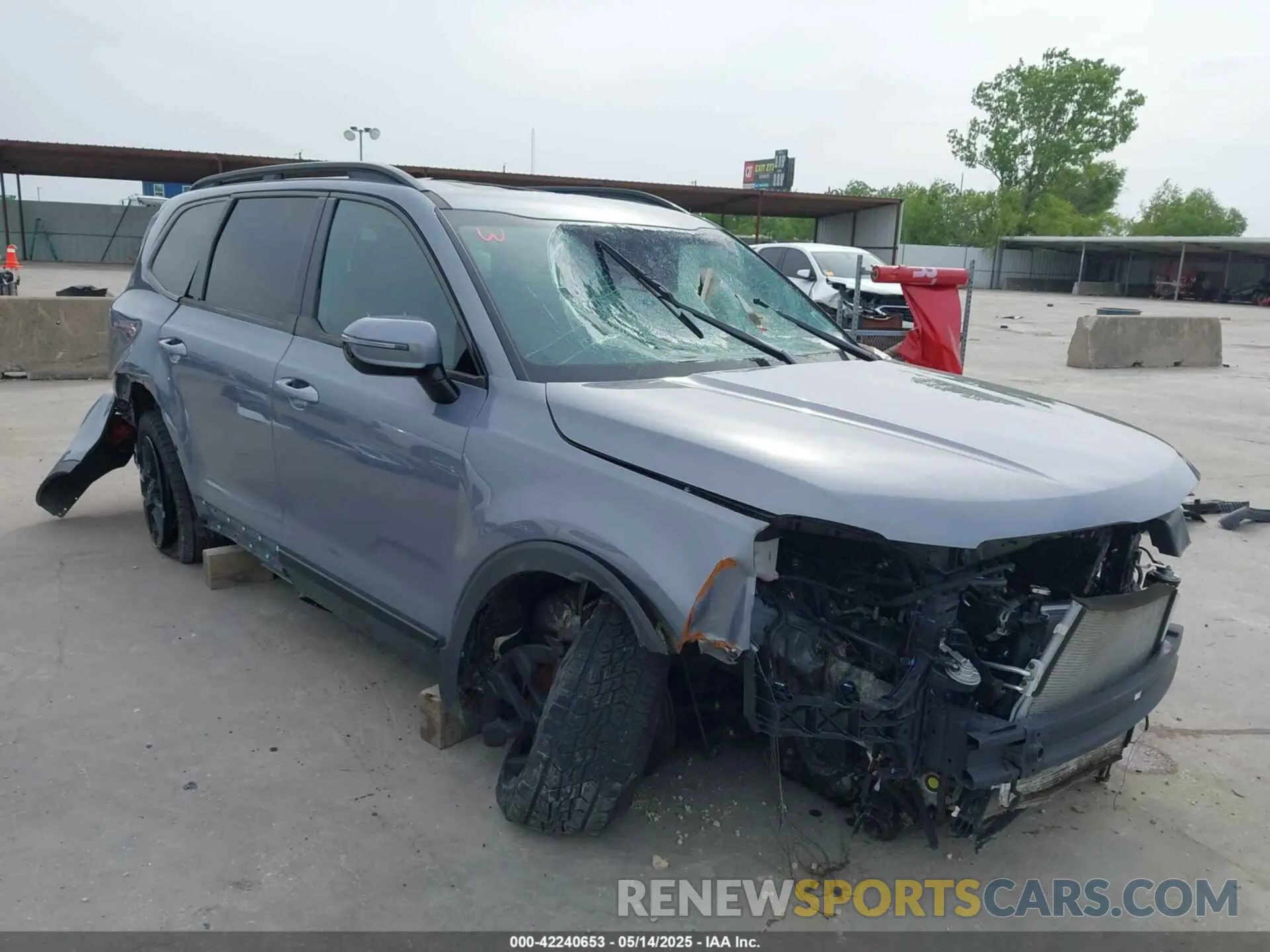 1 Photograph of a damaged car 5XYP5DGC0RG469829 KIA TELLURIDE 2024