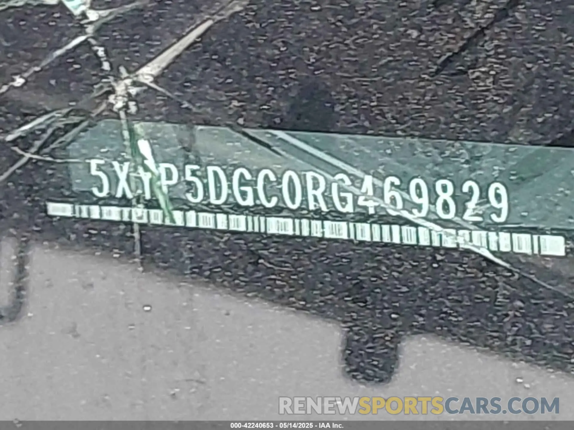 12 Photograph of a damaged car 5XYP5DGC0RG469829 KIA TELLURIDE 2024