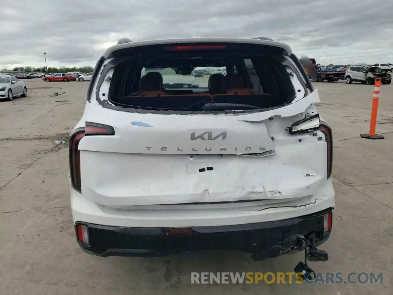6 Photograph of a damaged car 5XYP5DGC0RG489904 KIA TELLURIDE 2024