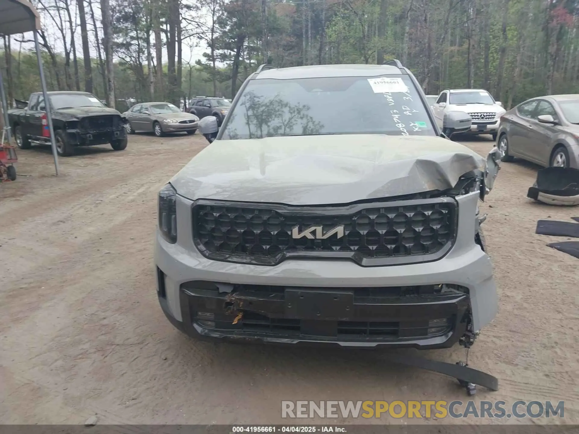 12 Photograph of a damaged car 5XYP5DGC1RG483500 KIA TELLURIDE 2024