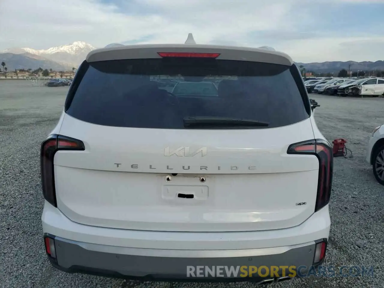 6 Photograph of a damaged car 5XYP5DGC2RG412872 KIA TELLURIDE 2024