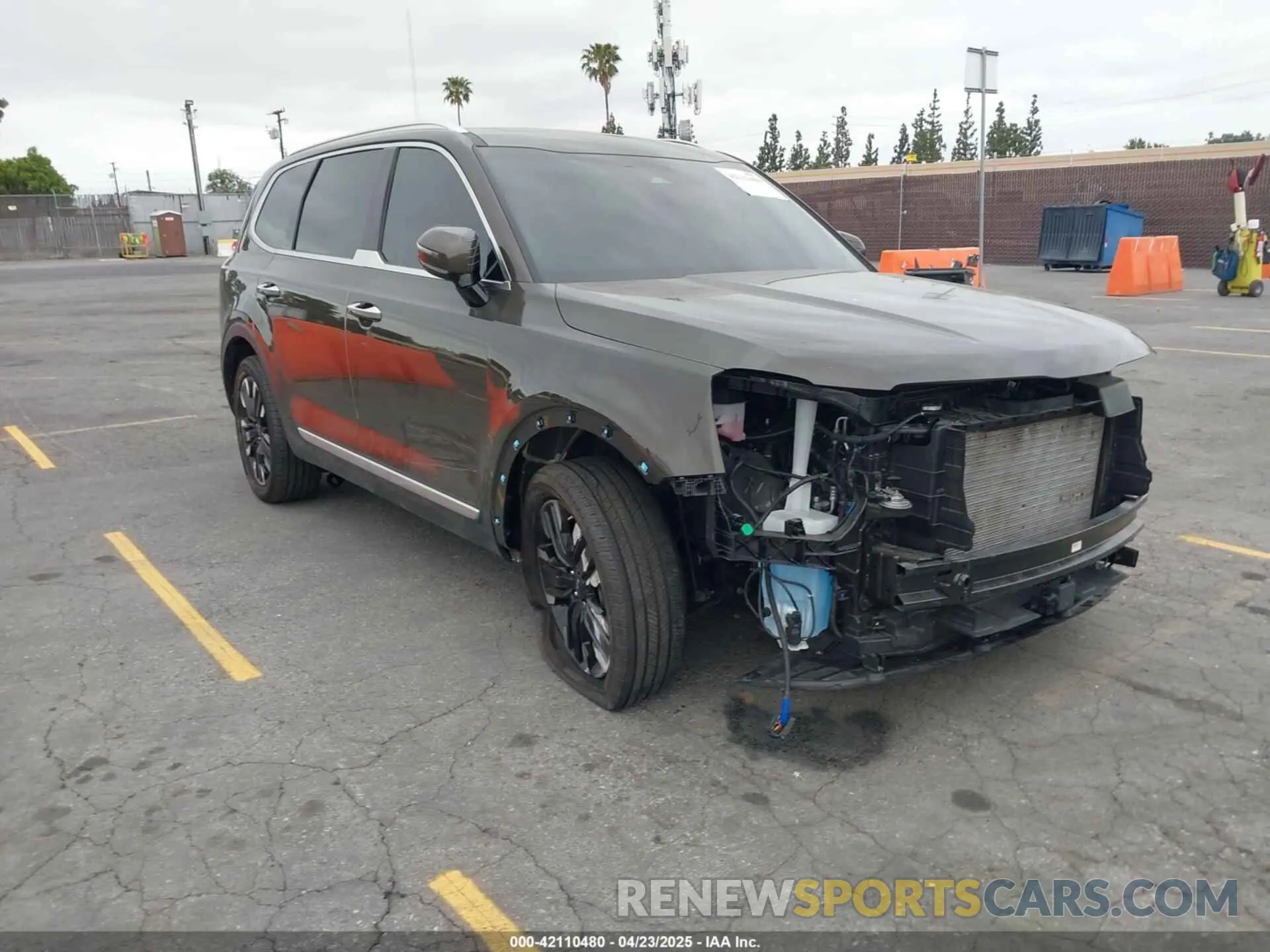 1 Photograph of a damaged car 5XYP5DGC2RG417456 KIA TELLURIDE 2024