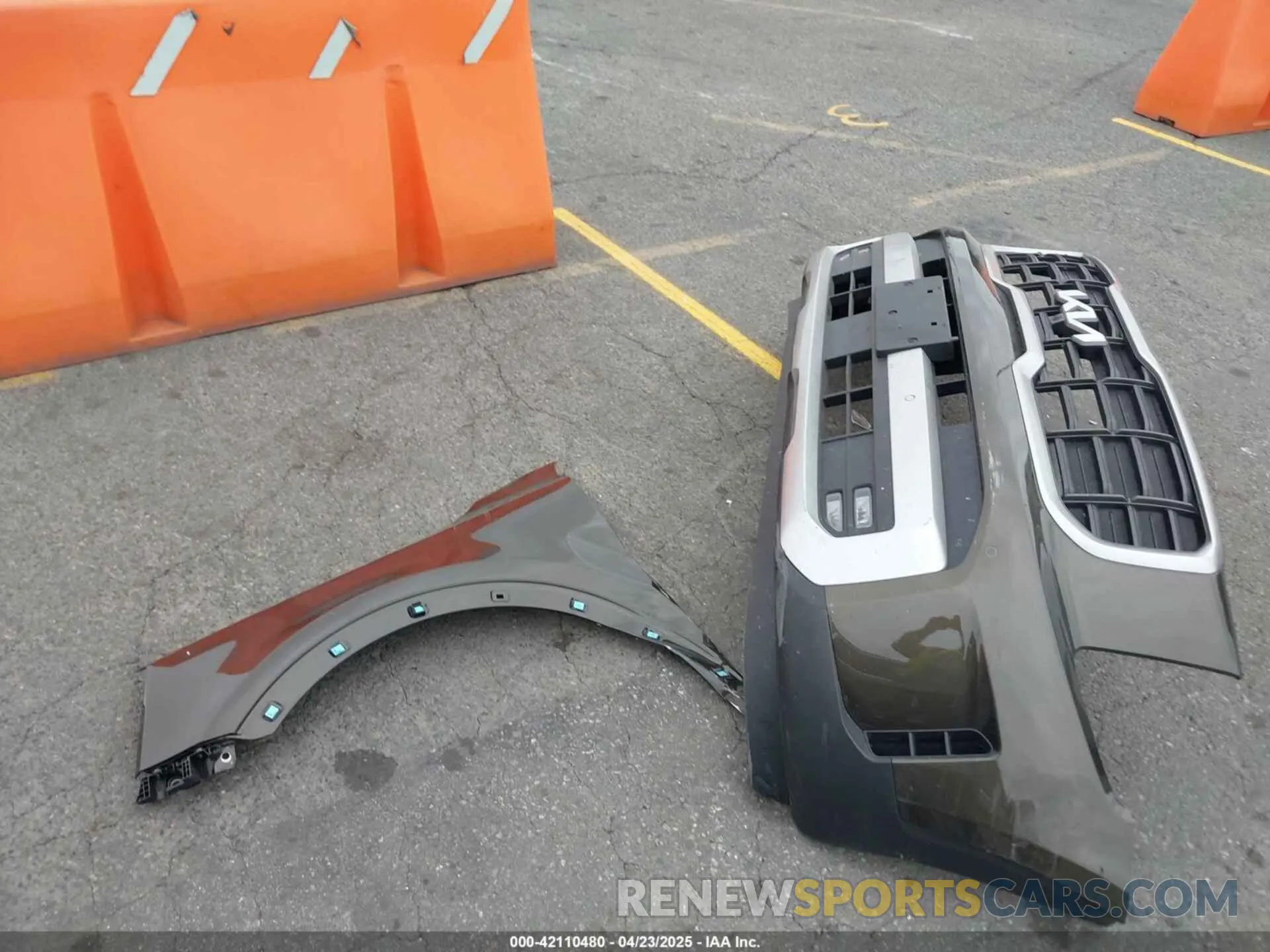 12 Photograph of a damaged car 5XYP5DGC2RG417456 KIA TELLURIDE 2024