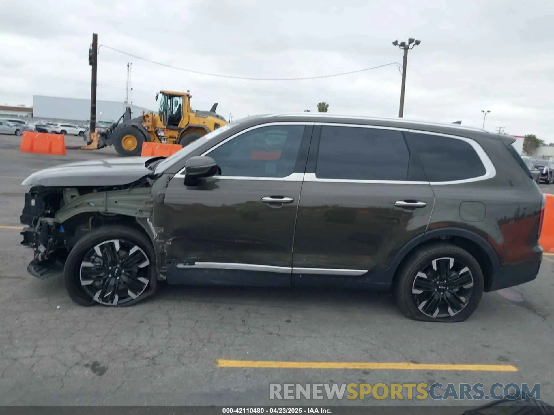 15 Photograph of a damaged car 5XYP5DGC2RG417456 KIA TELLURIDE 2024