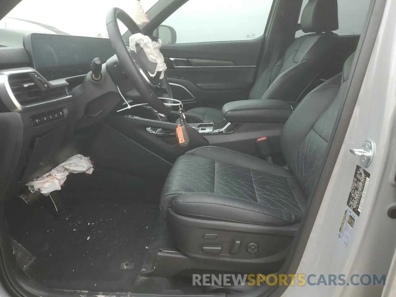 7 Photograph of a damaged car 5XYP5DGC2RG425587 KIA TELLURIDE 2024