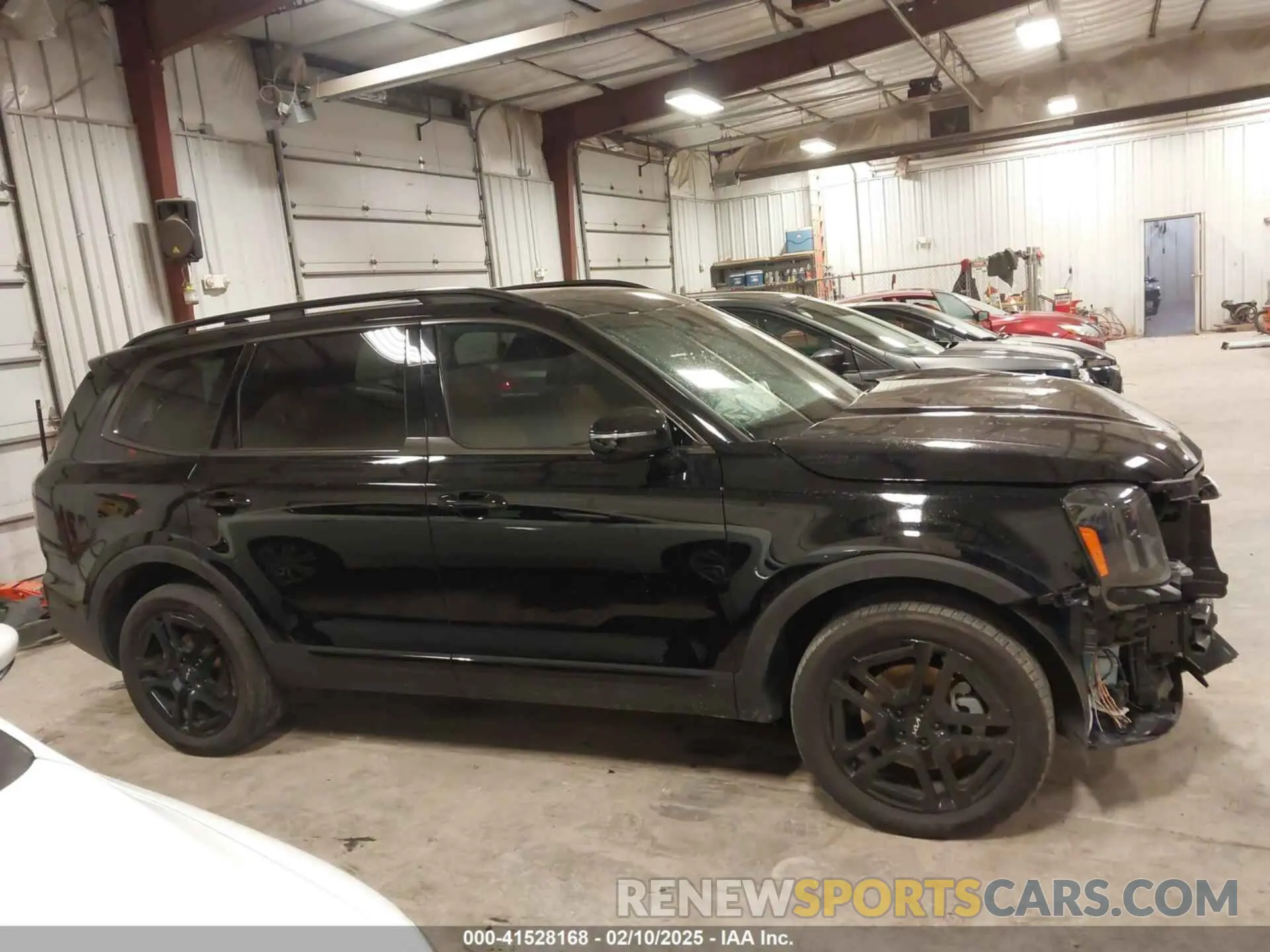 14 Photograph of a damaged car 5XYP5DGC2RG474434 KIA TELLURIDE 2024