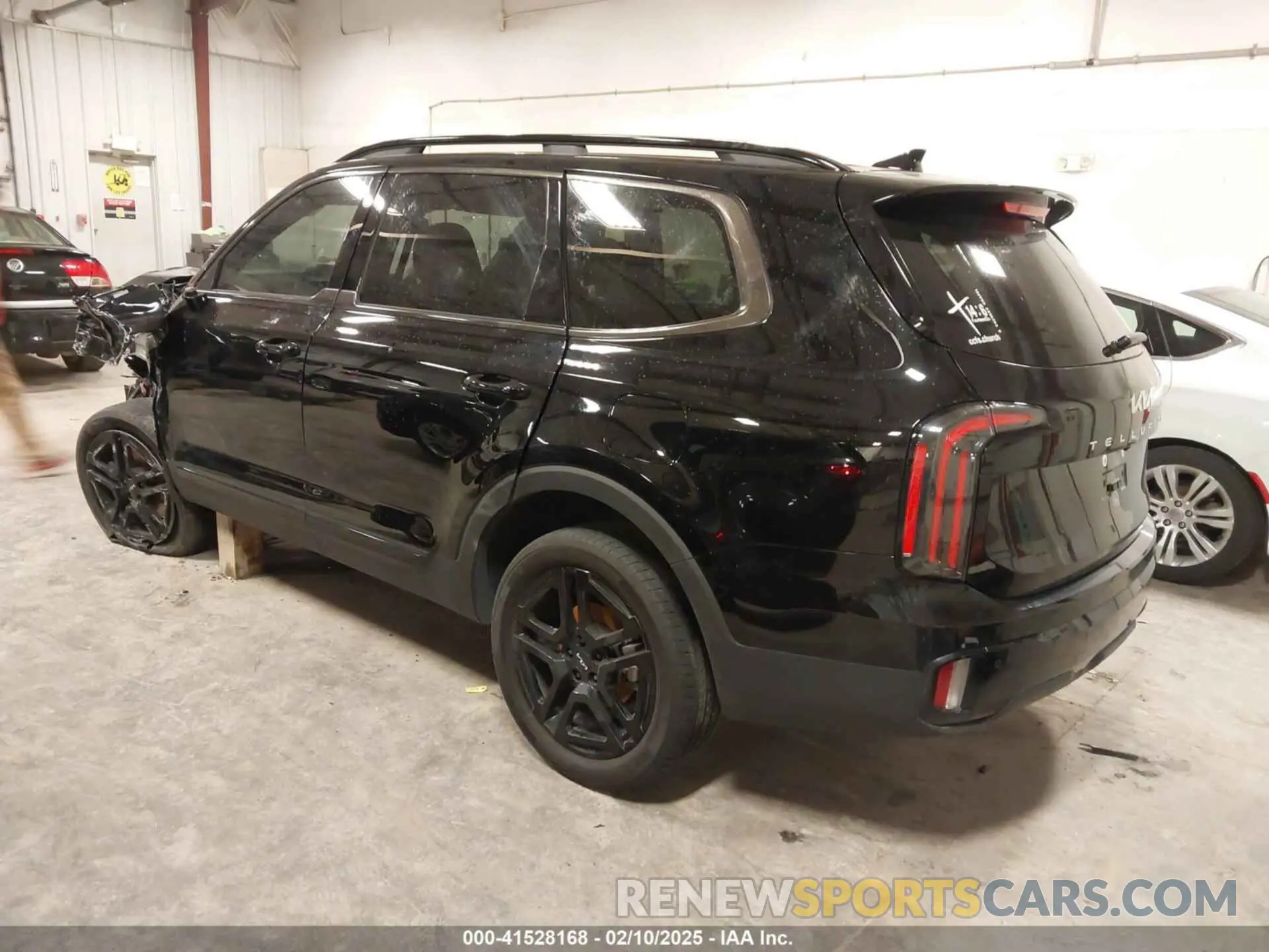 3 Photograph of a damaged car 5XYP5DGC2RG474434 KIA TELLURIDE 2024
