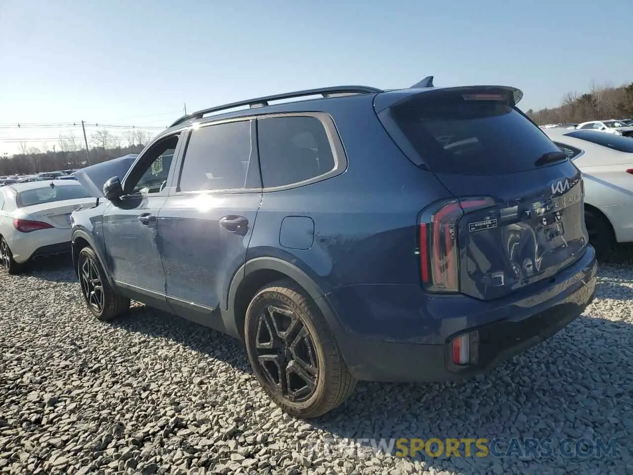 2 Photograph of a damaged car 5XYP5DGC2RG563677 KIA TELLURIDE 2024