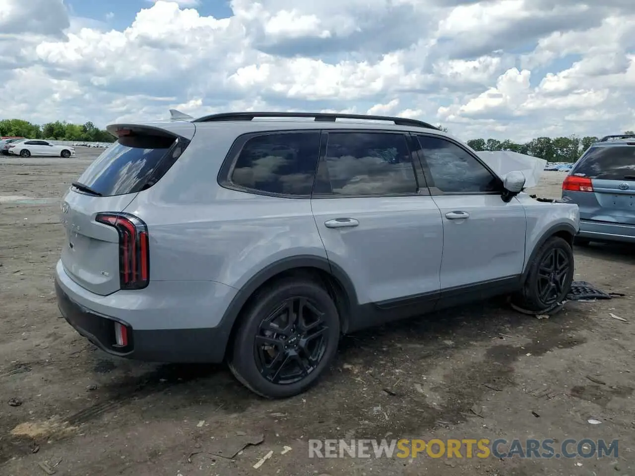 3 Photograph of a damaged car 5XYP5DGC3RG440826 KIA TELLURIDE 2024