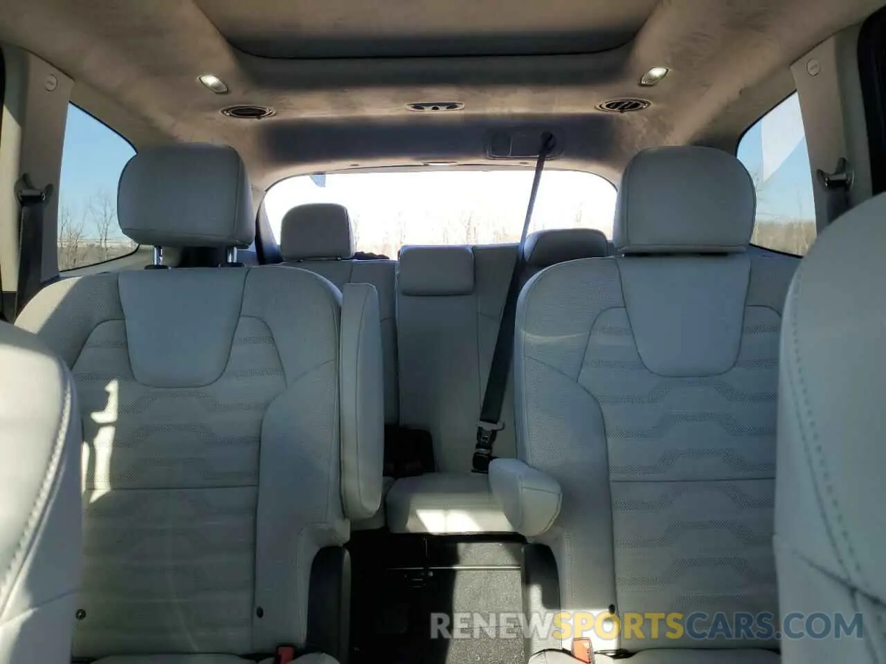 10 Photograph of a damaged car 5XYP5DGC3RG480789 KIA TELLURIDE 2024