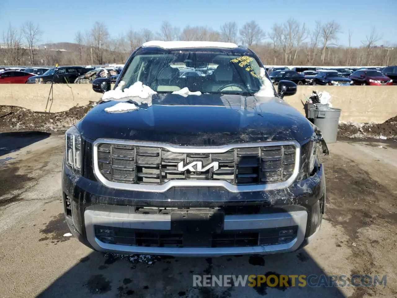 5 Photograph of a damaged car 5XYP5DGC3RG480789 KIA TELLURIDE 2024