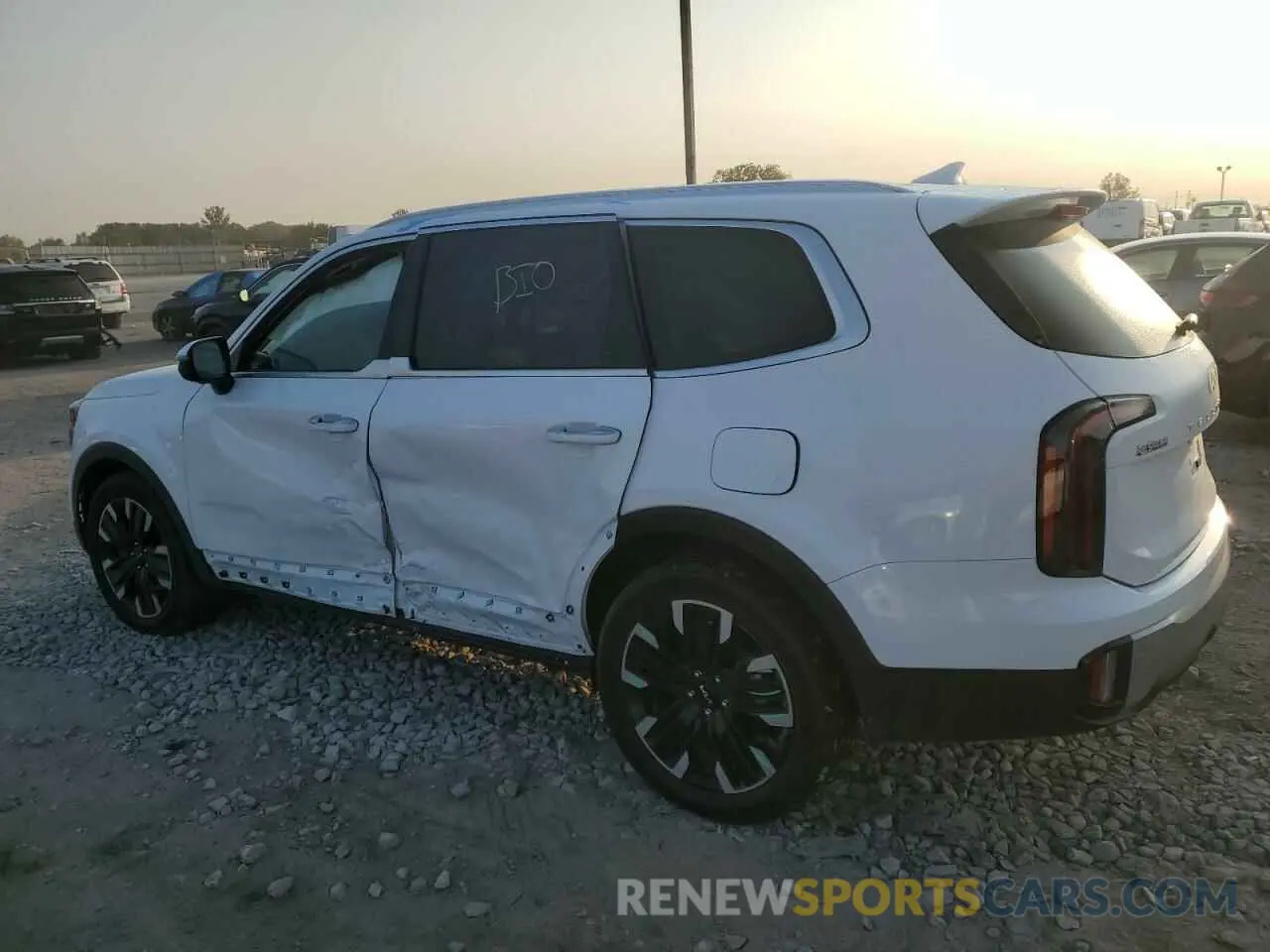 2 Photograph of a damaged car 5XYP5DGC4RG507868 KIA TELLURIDE 2024