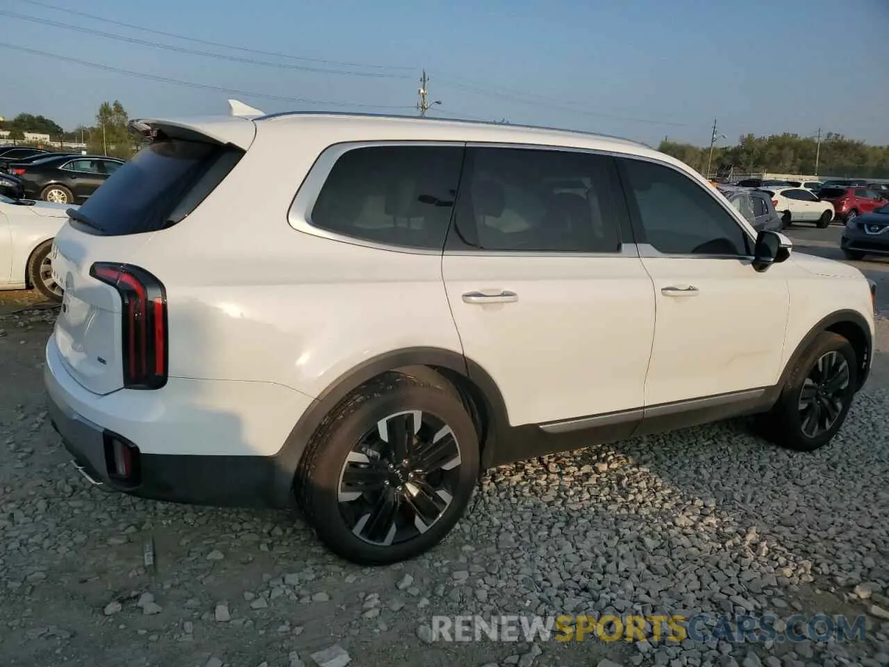 3 Photograph of a damaged car 5XYP5DGC4RG507868 KIA TELLURIDE 2024