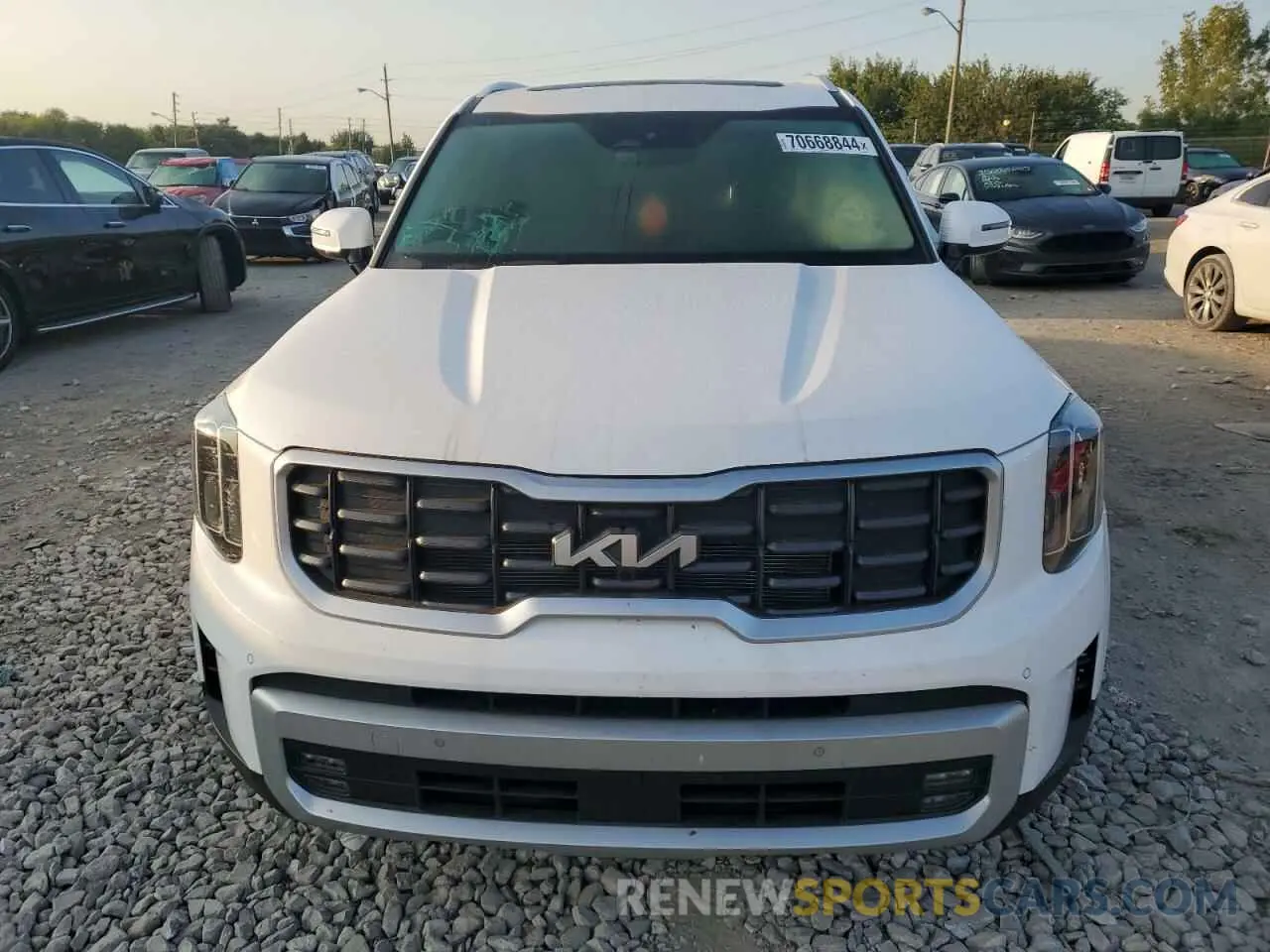 5 Photograph of a damaged car 5XYP5DGC4RG507868 KIA TELLURIDE 2024