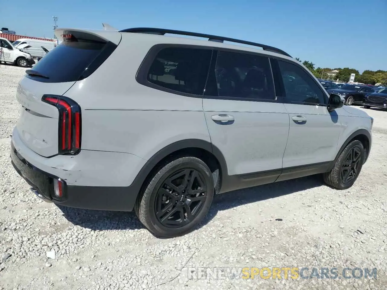 3 Photograph of a damaged car 5XYP5DGC5RG429097 KIA TELLURIDE 2024