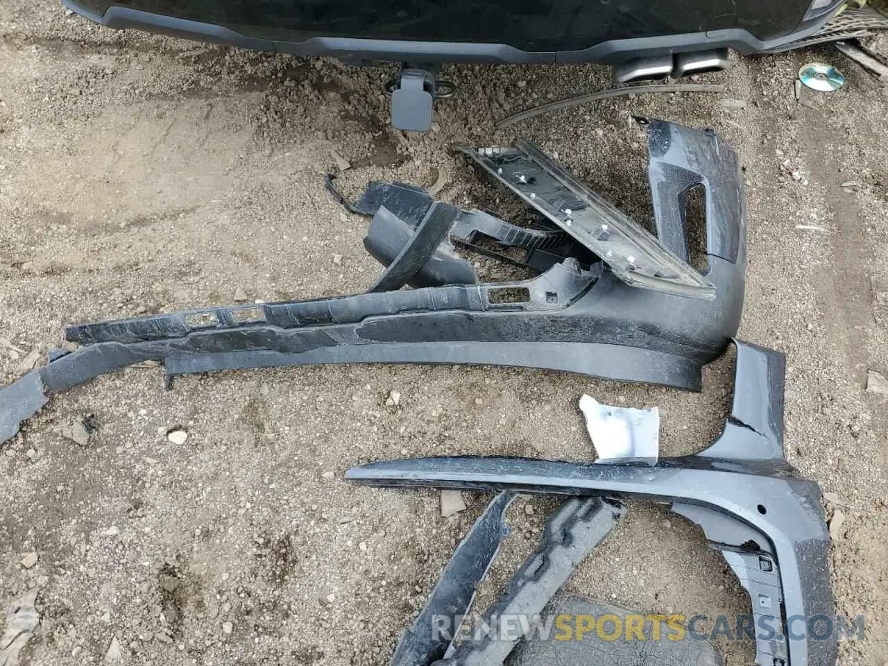 13 Photograph of a damaged car 5XYP5DGC6RG438035 KIA TELLURIDE 2024