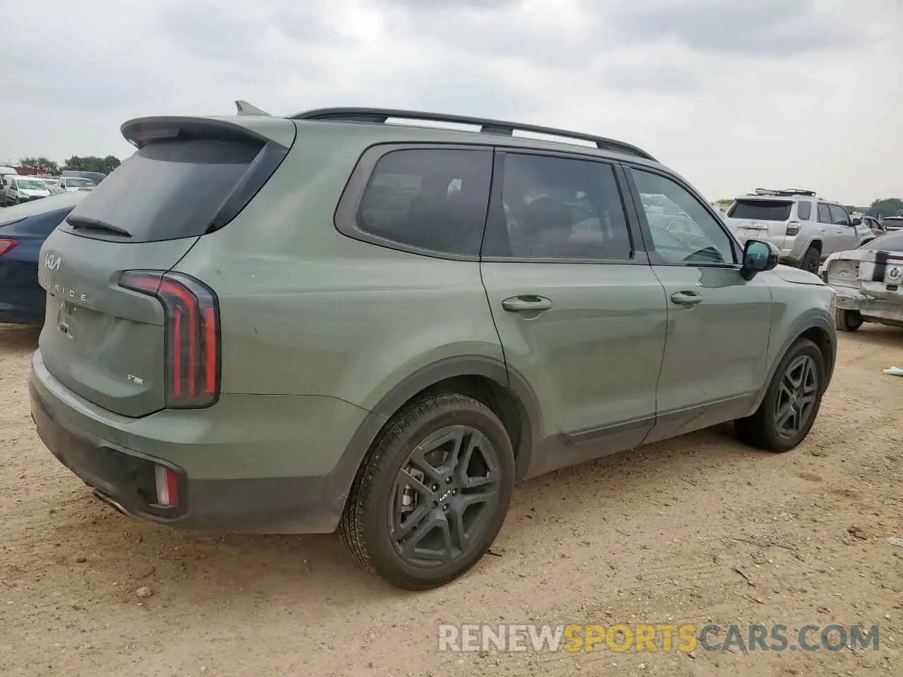 3 Photograph of a damaged car 5XYP5DGC6RG510805 KIA TELLURIDE 2024