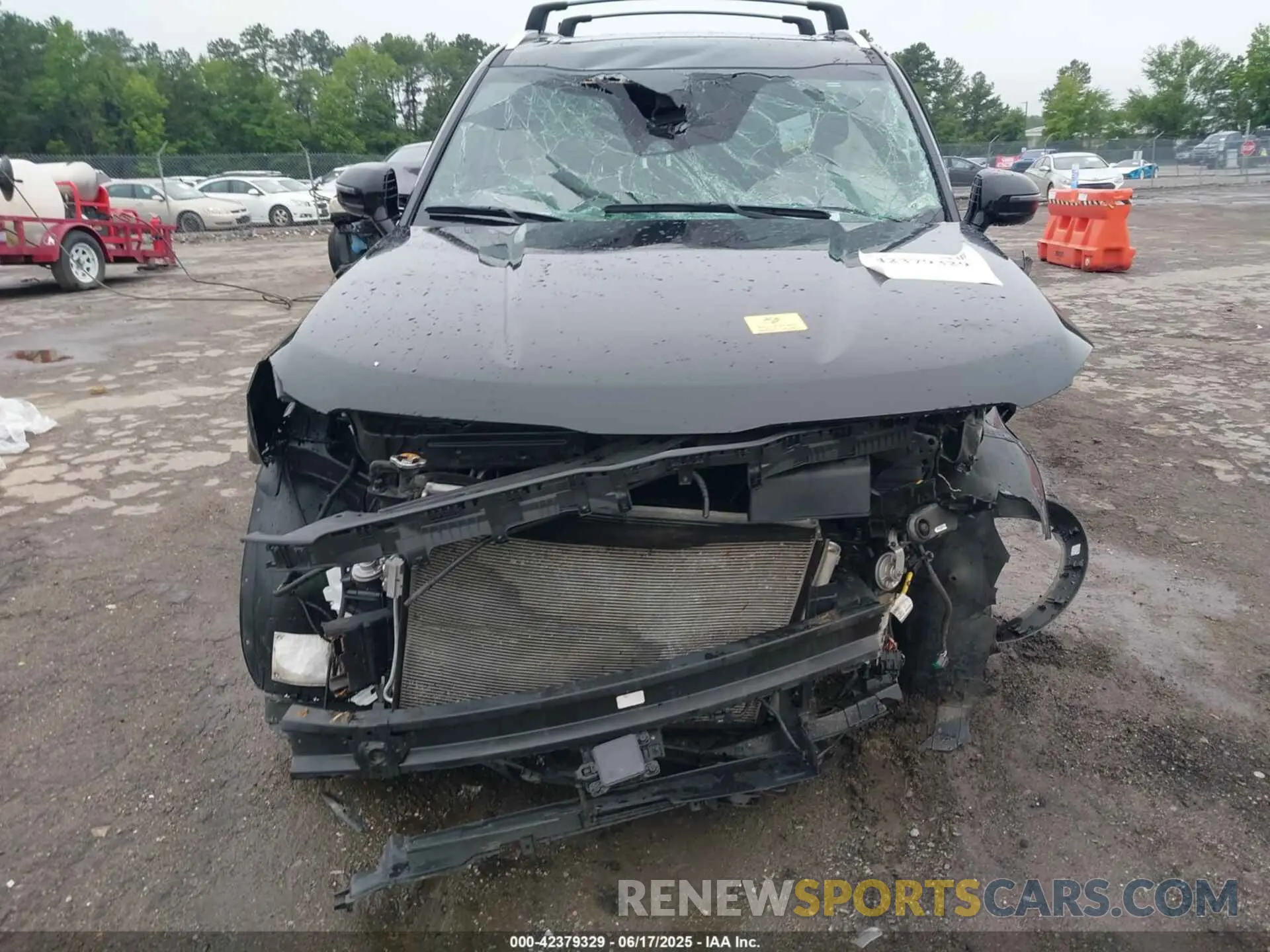 12 Photograph of a damaged car 5XYP5DGC7RG435855 KIA TELLURIDE 2024
