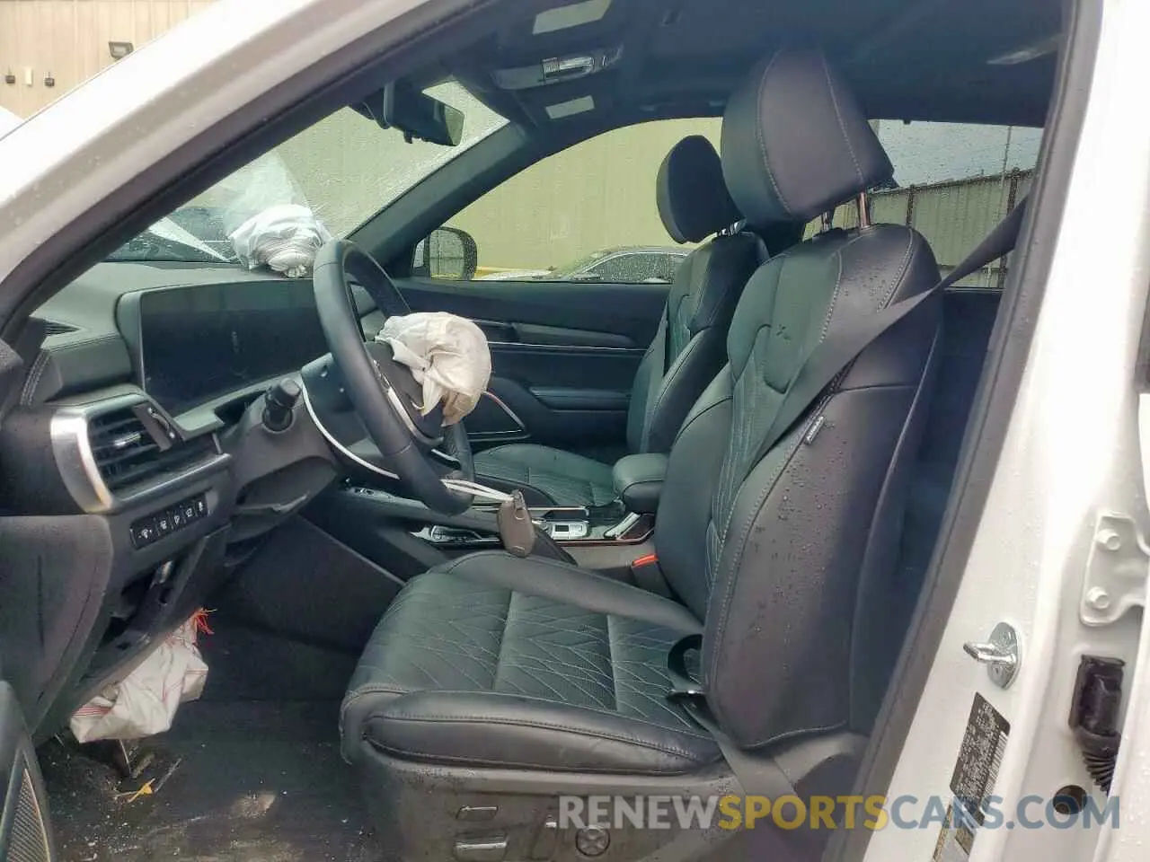 7 Photograph of a damaged car 5XYP5DGC8RG416764 KIA TELLURIDE 2024
