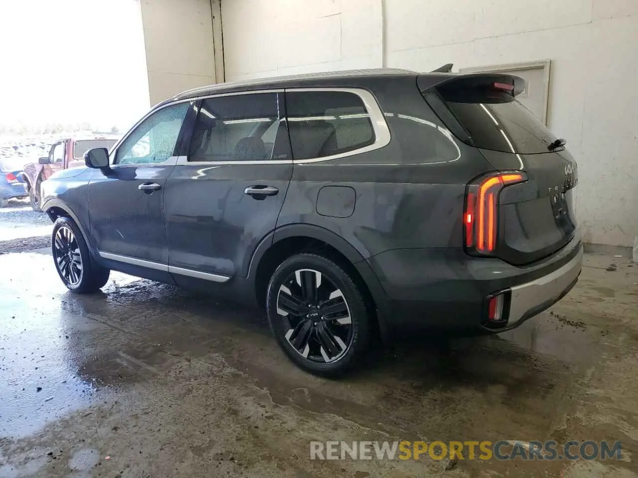 2 Photograph of a damaged car 5XYP5DGC8RG419163 KIA TELLURIDE 2024