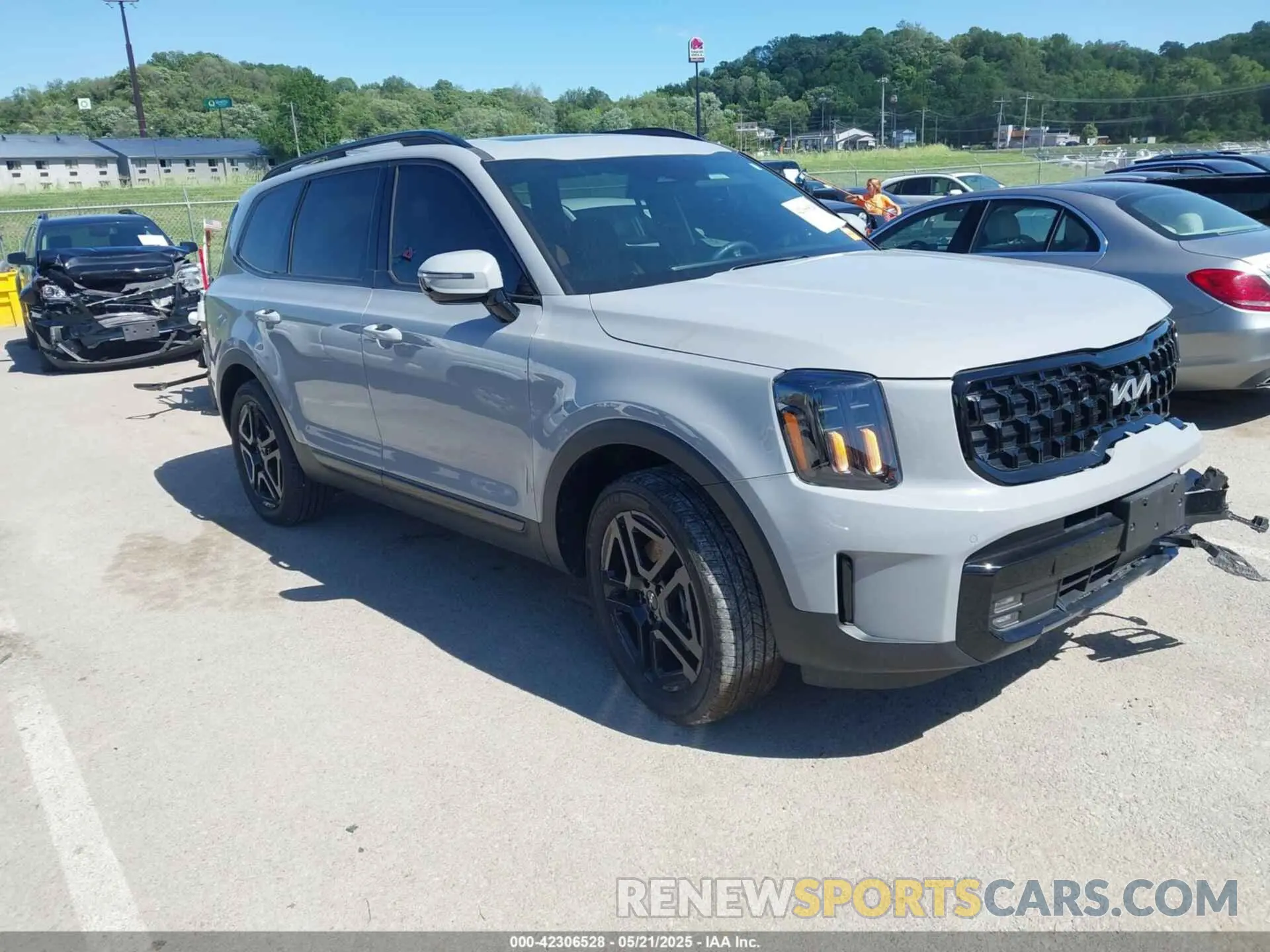 1 Photograph of a damaged car 5XYP5DGC8RG504794 KIA TELLURIDE 2024