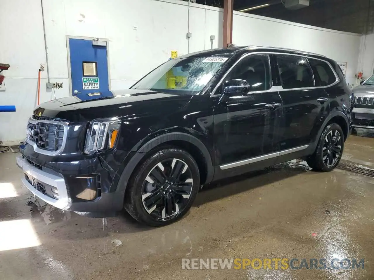 1 Photograph of a damaged car 5XYP5DGC9RG470896 KIA TELLURIDE 2024