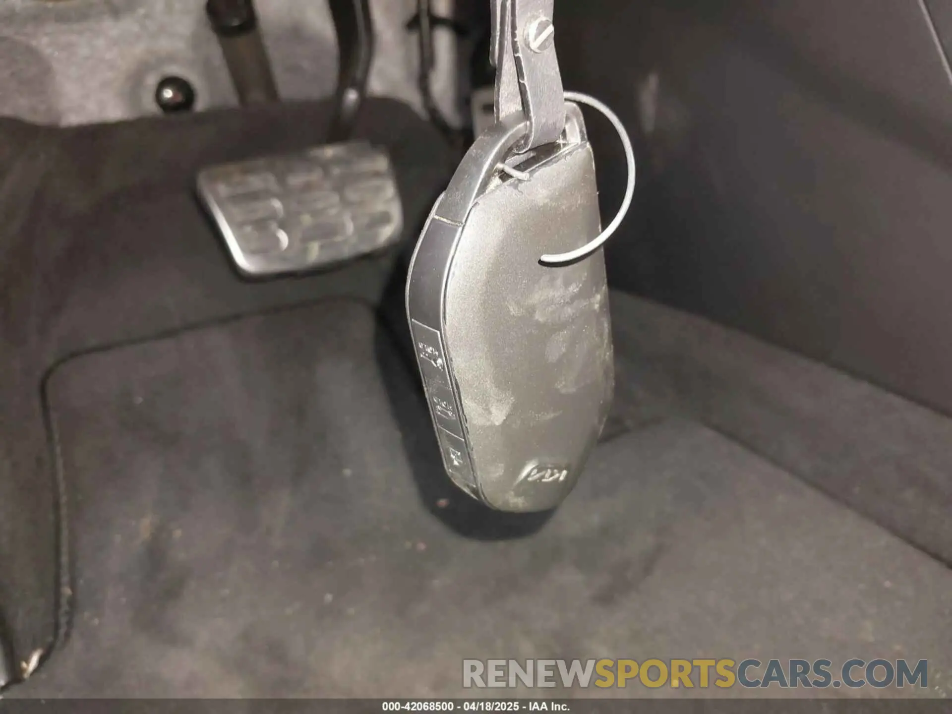 11 Photograph of a damaged car 5XYP5DGCXRG433873 KIA TELLURIDE 2024