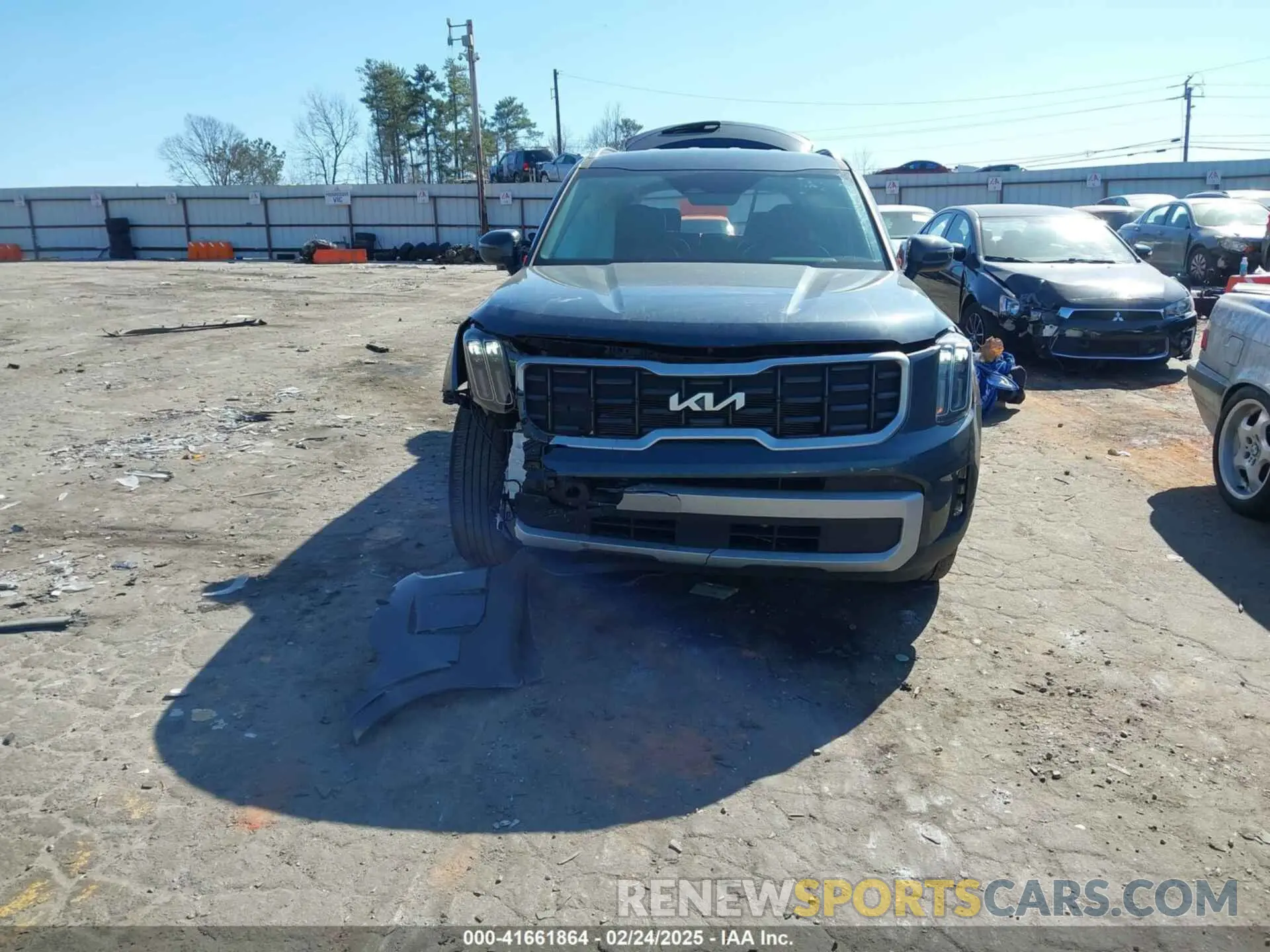 12 Photograph of a damaged car 5XYP64GC0RG527984 KIA TELLURIDE 2024