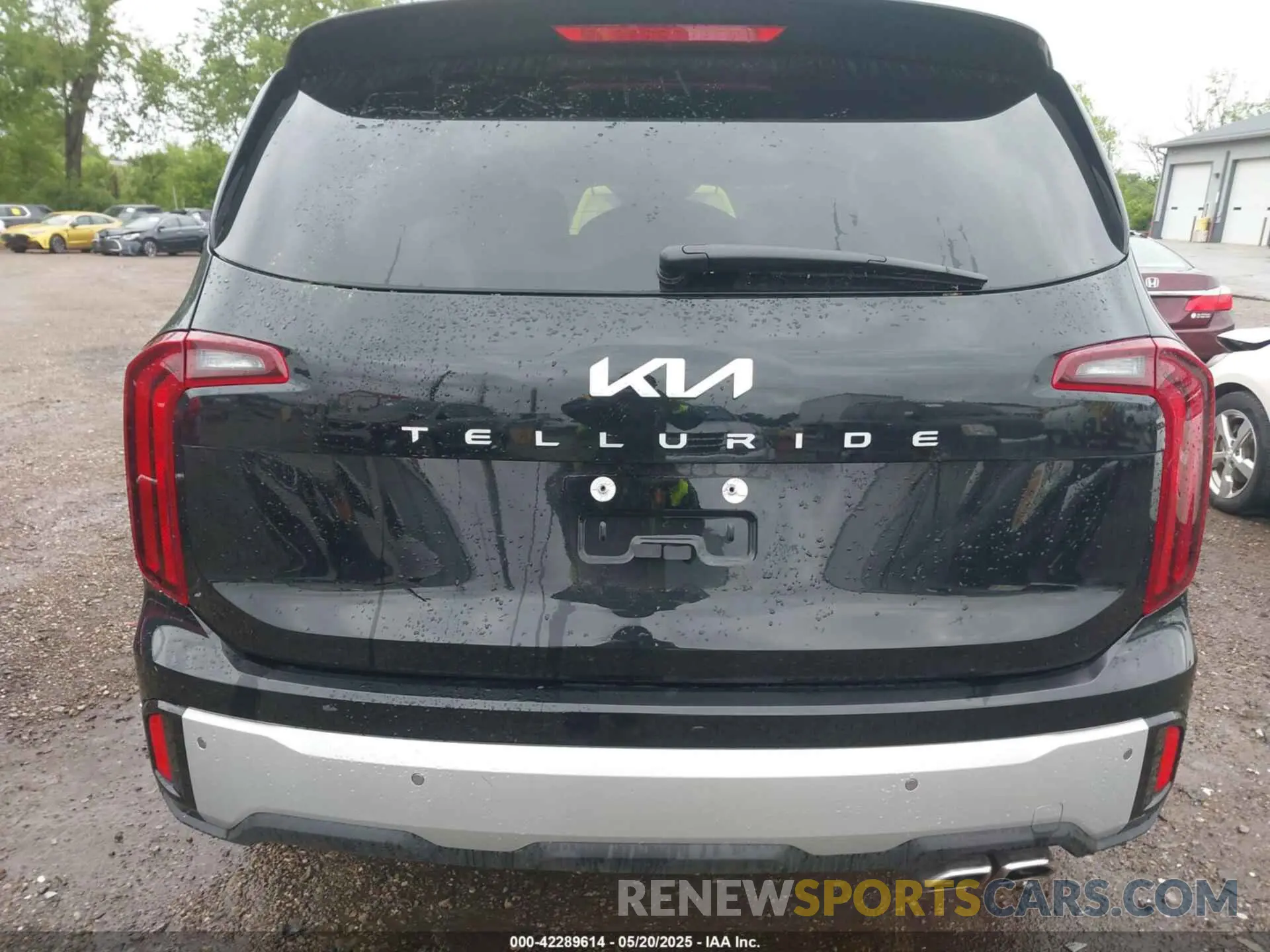 16 Photograph of a damaged car 5XYP64GC3RG552314 KIA TELLURIDE 2024