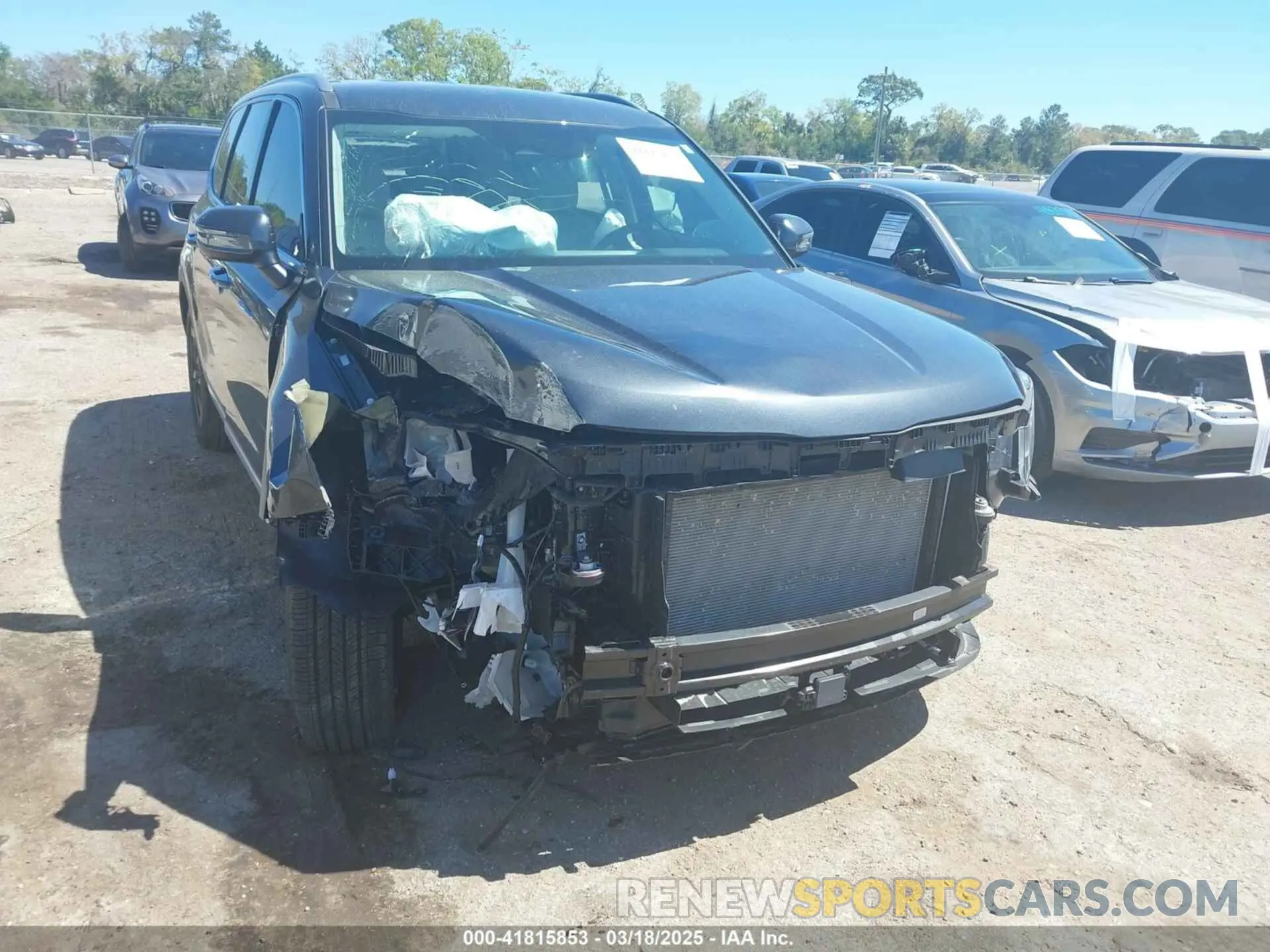 6 Photograph of a damaged car 5XYP64GC4RG413972 KIA TELLURIDE 2024