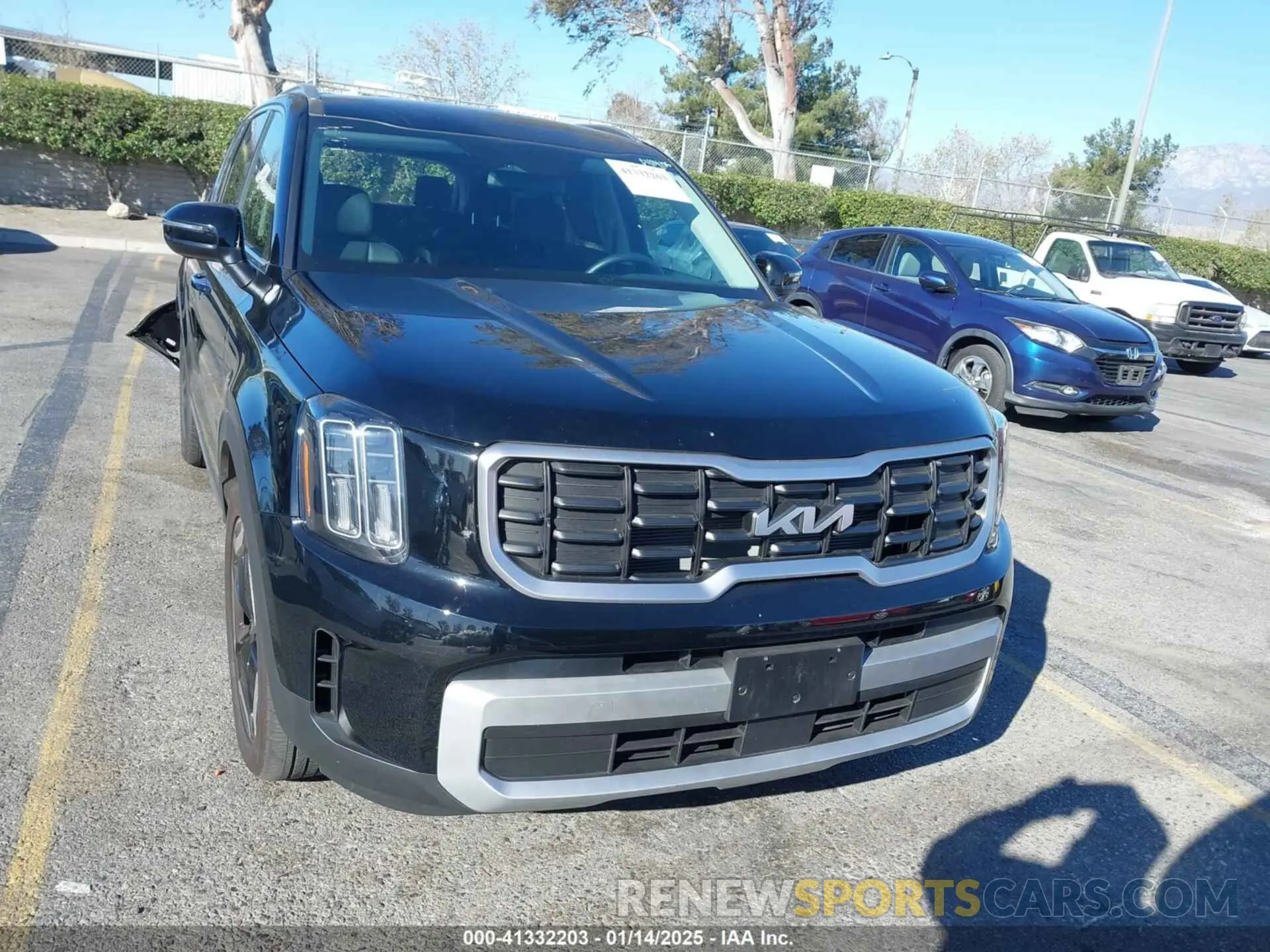 12 Photograph of a damaged car 5XYP64GC4RG507642 KIA TELLURIDE 2024