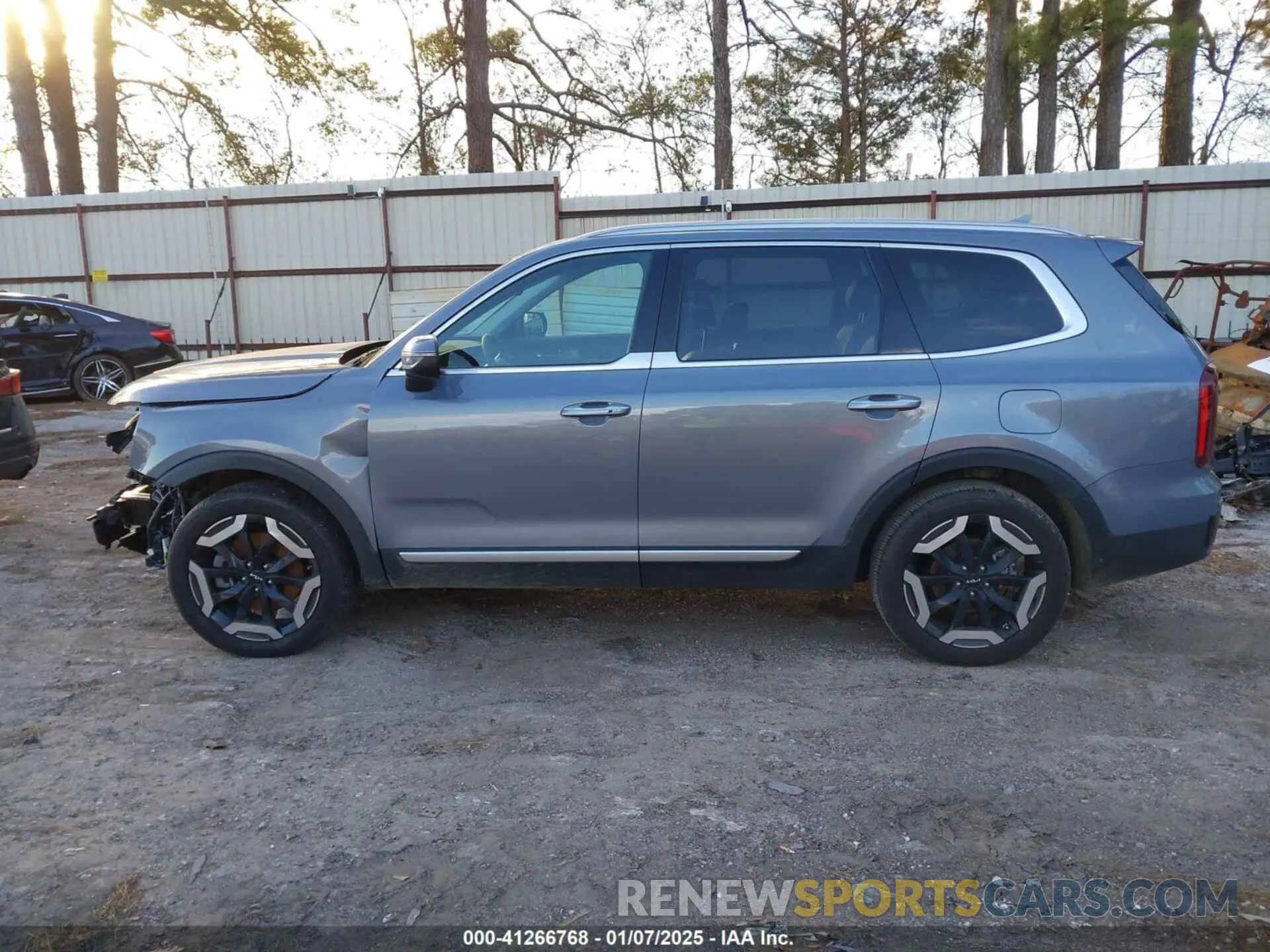 14 Photograph of a damaged car 5XYP64GC4RG513411 KIA TELLURIDE 2024
