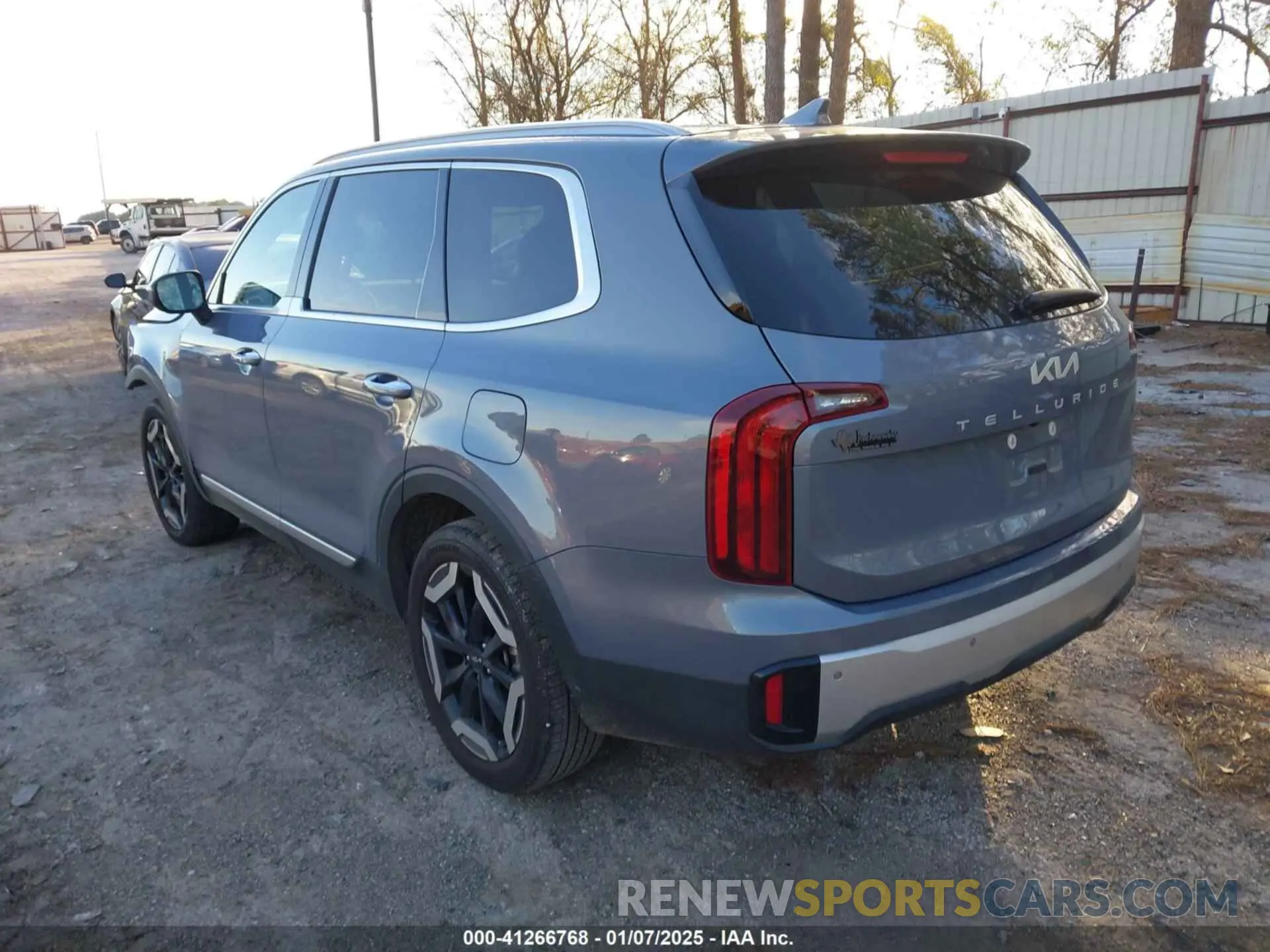 3 Photograph of a damaged car 5XYP64GC4RG513411 KIA TELLURIDE 2024
