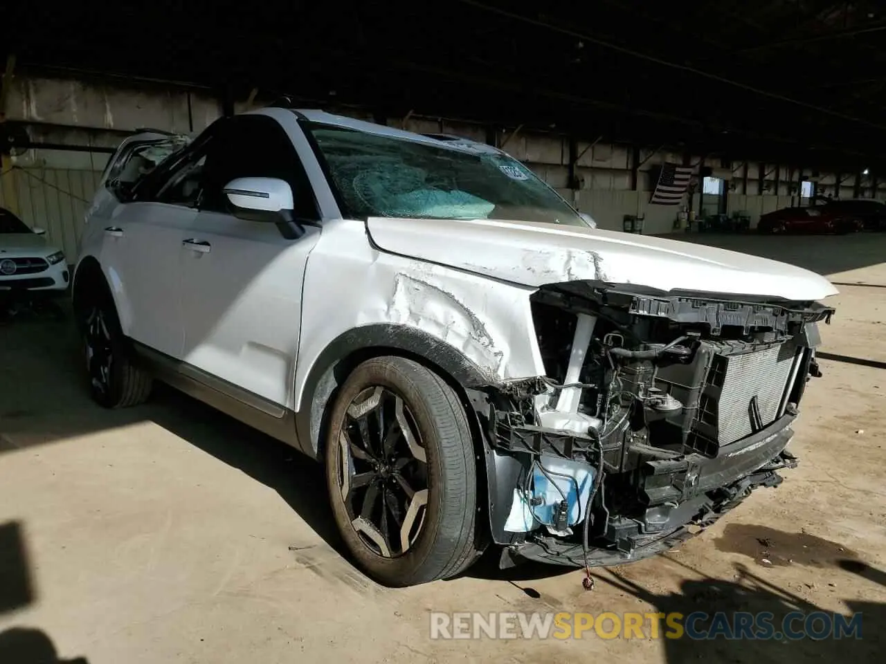 4 Photograph of a damaged car 5XYP64GC6RG430191 KIA TELLURIDE 2024