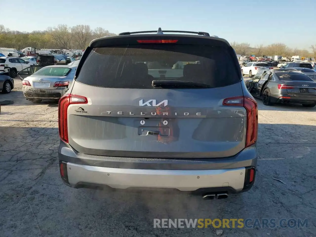 6 Photograph of a damaged car 5XYP64GC8RG525657 KIA TELLURIDE 2024