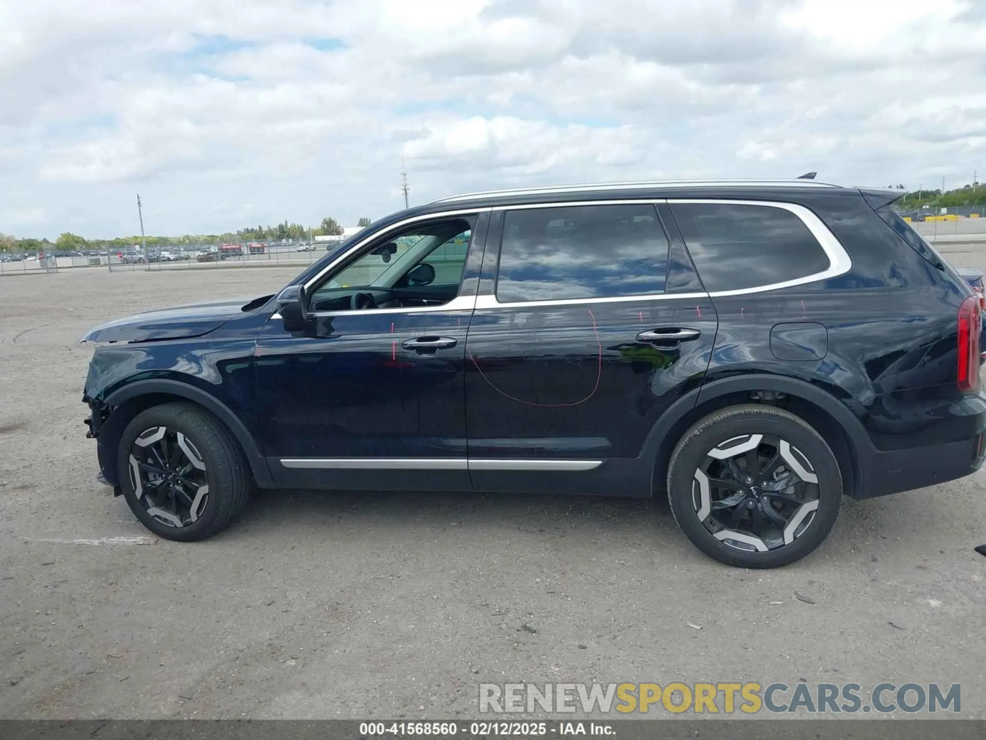 14 Photograph of a damaged car 5XYP64GCXRG555033 KIA TELLURIDE 2024