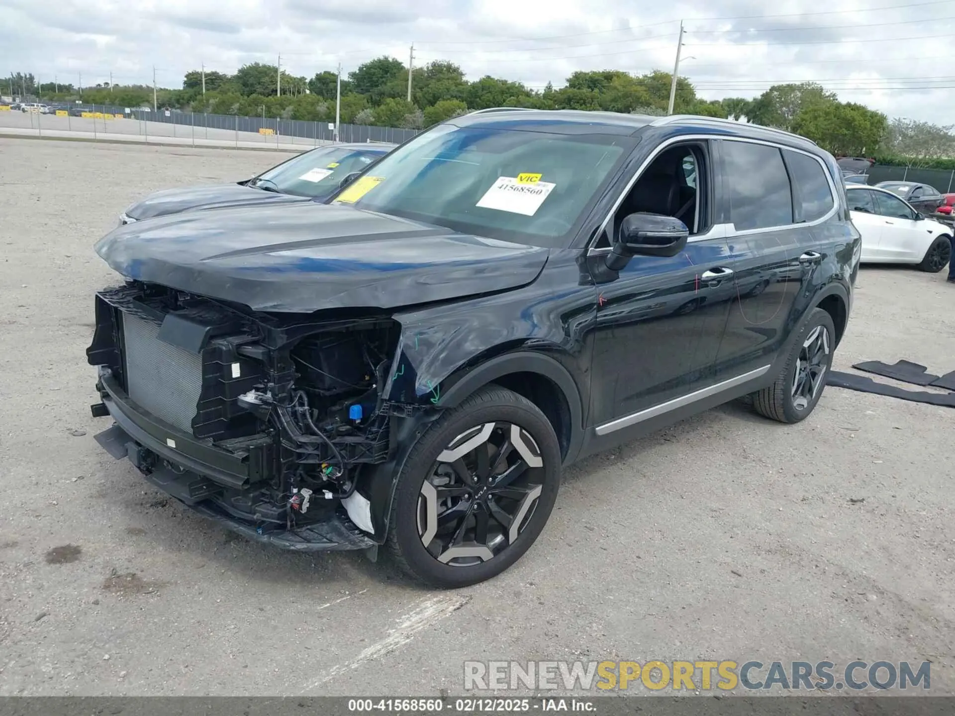 2 Photograph of a damaged car 5XYP64GCXRG555033 KIA TELLURIDE 2024