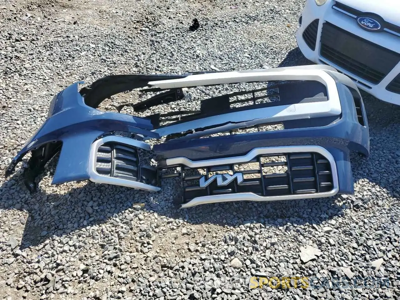 13 Photograph of a damaged car 5XYP6DGC0RG532814 KIA TELLURIDE 2024