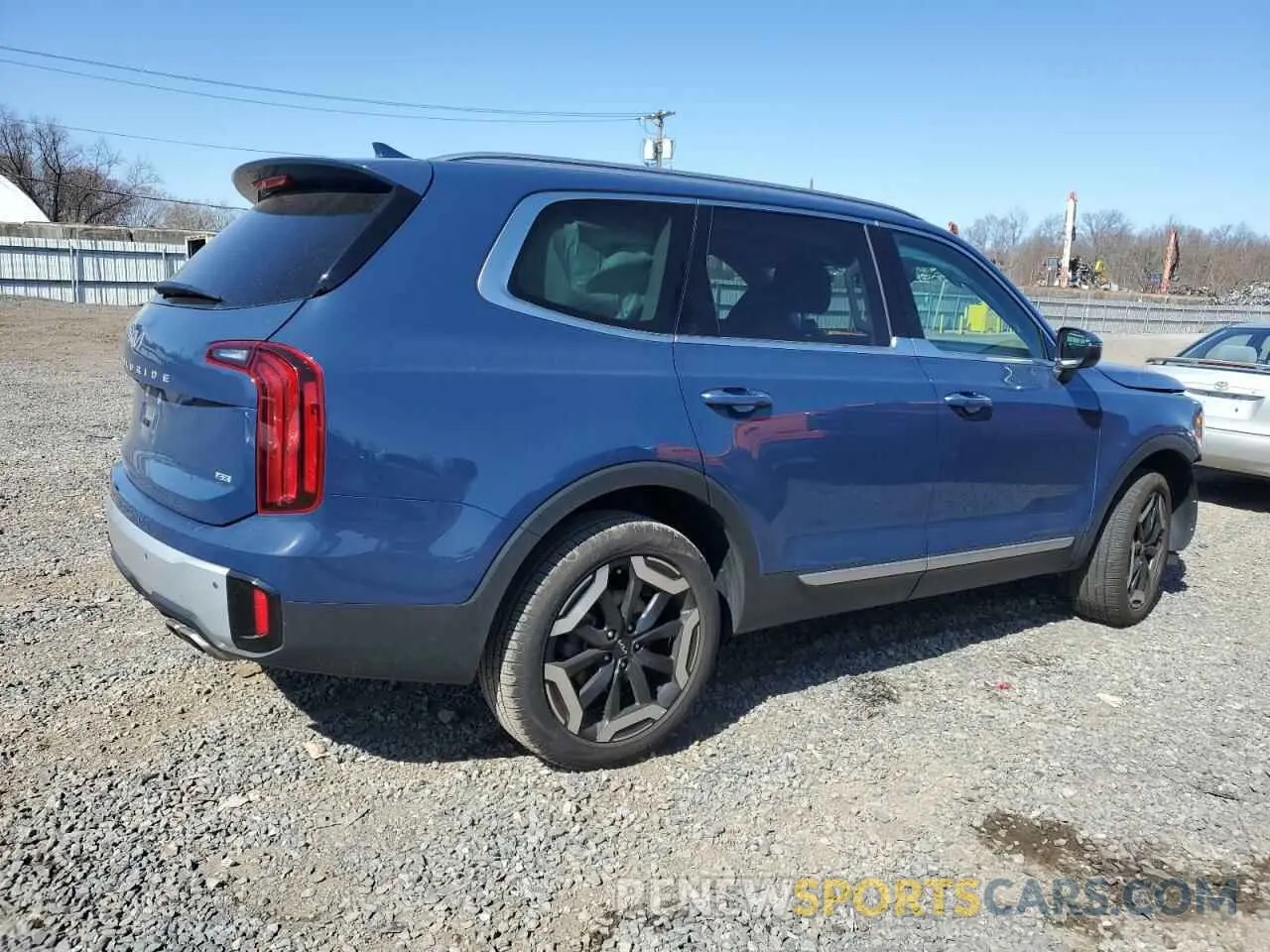 3 Photograph of a damaged car 5XYP6DGC0RG532814 KIA TELLURIDE 2024